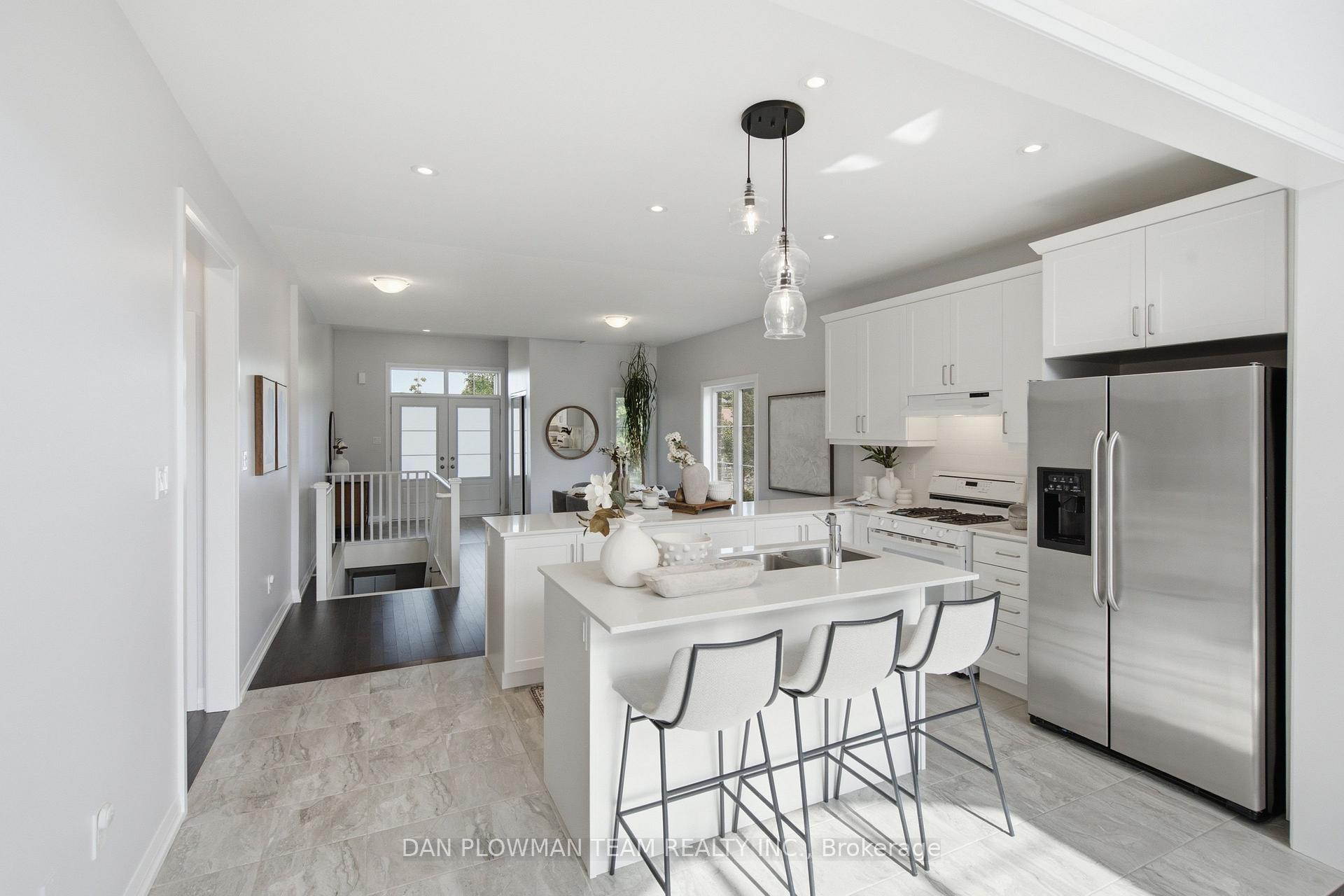 Photo 10 of 2 Holtby Court, Scugog, Port Perry — HOMEH
