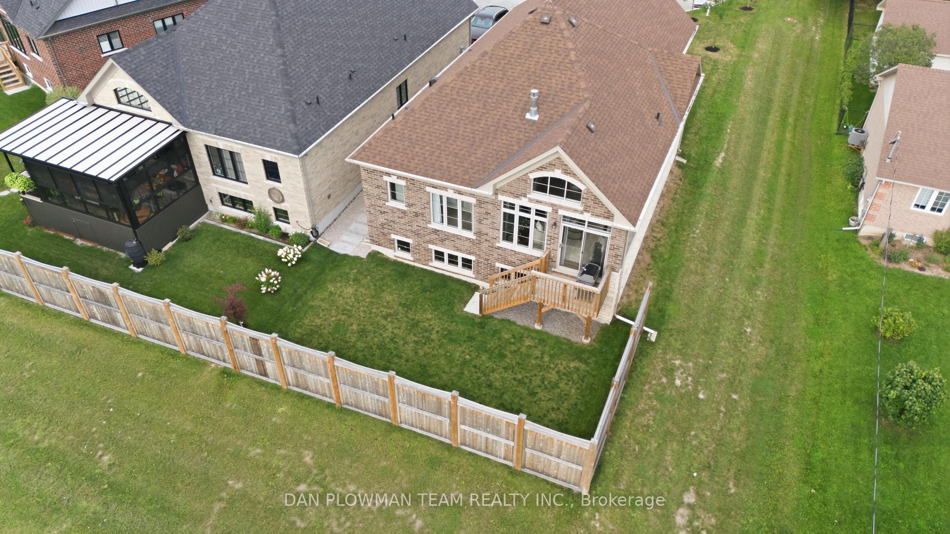 Photo 31 of 2 Holtby Court, Scugog, Port Perry — HOMEH