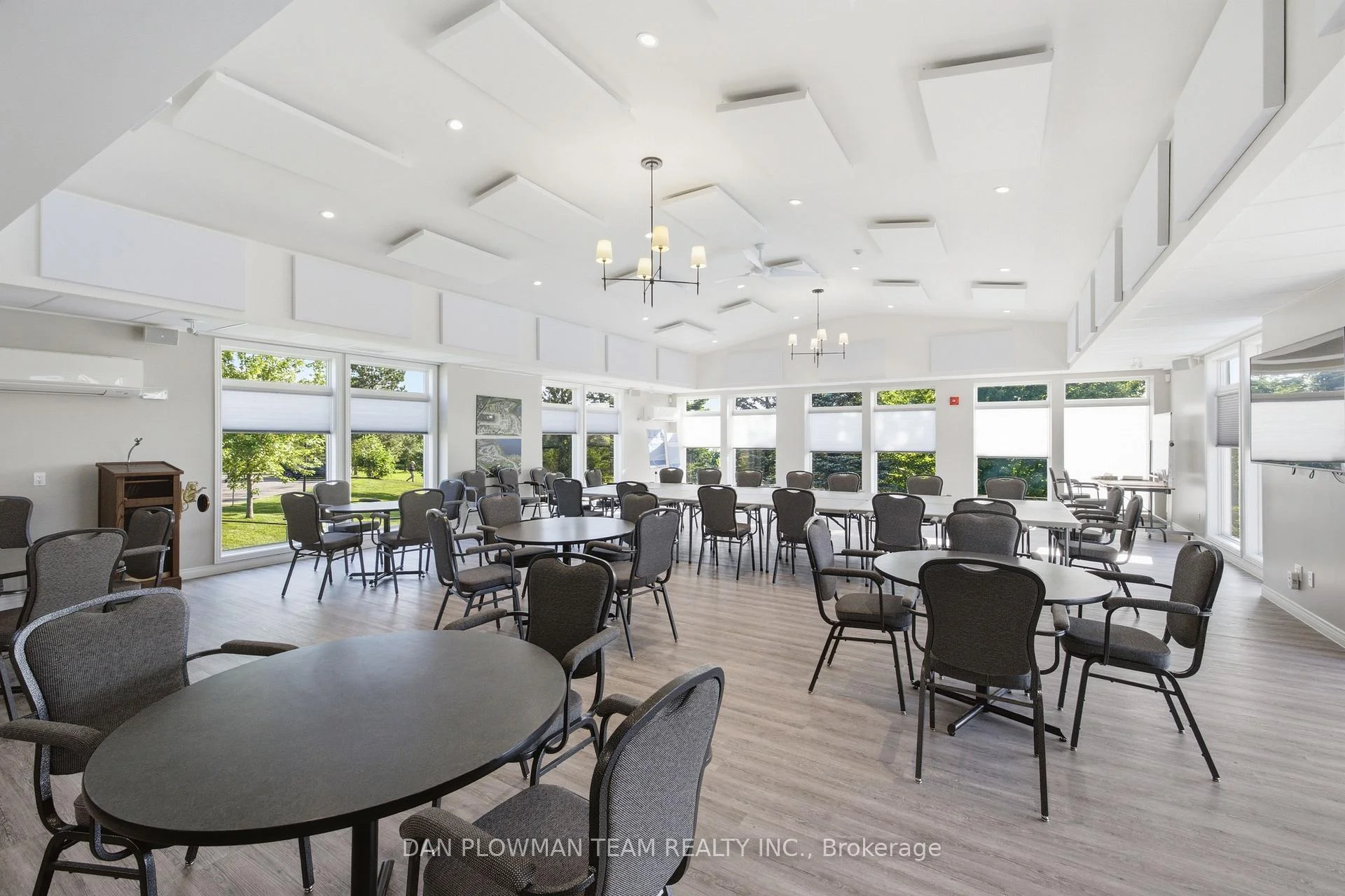 Photo 39 of 2 Holtby Court, Scugog, Port Perry — HOMEH