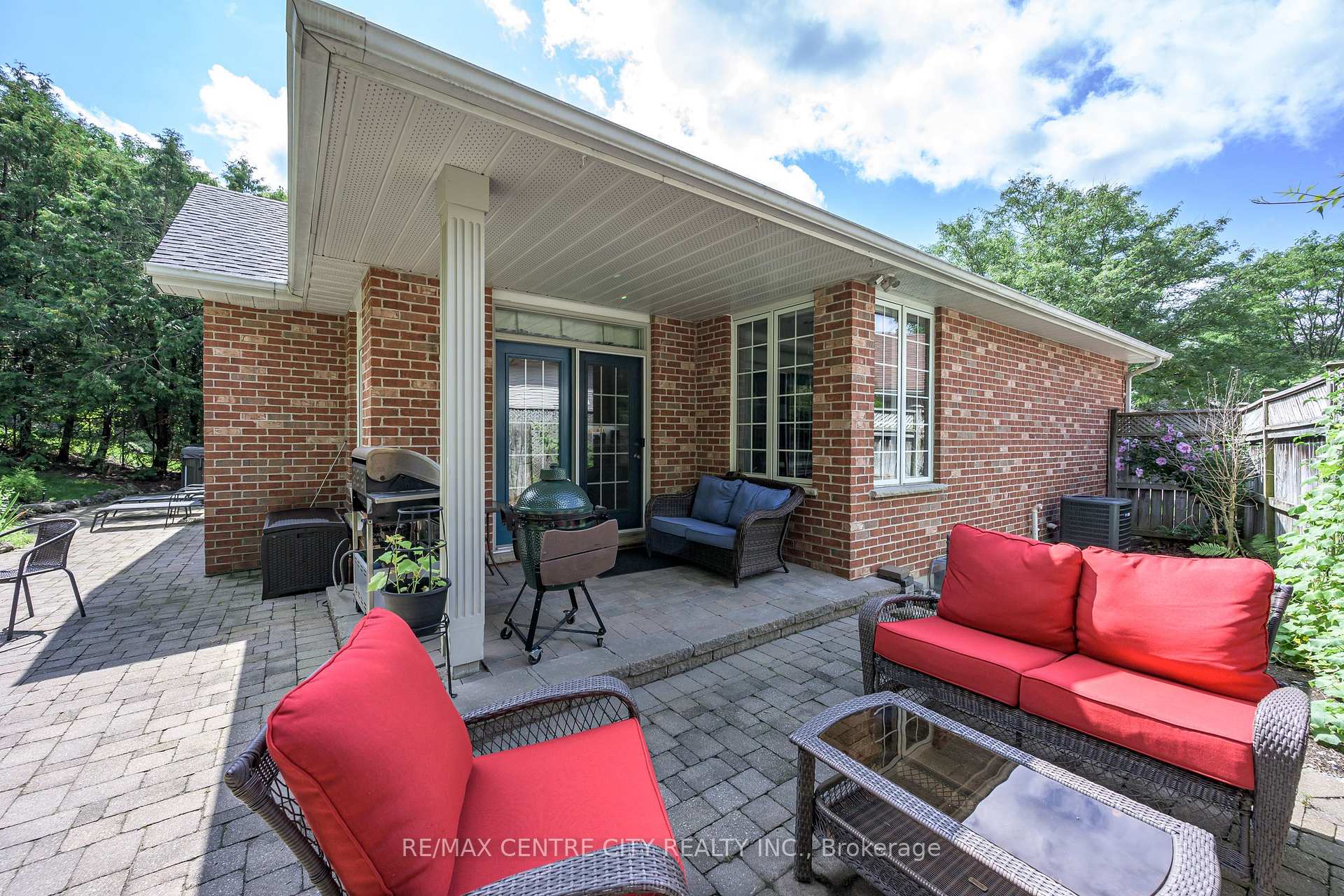 Photo 2 of 176 Optimist Park Drive, London, South K — HOMEH
