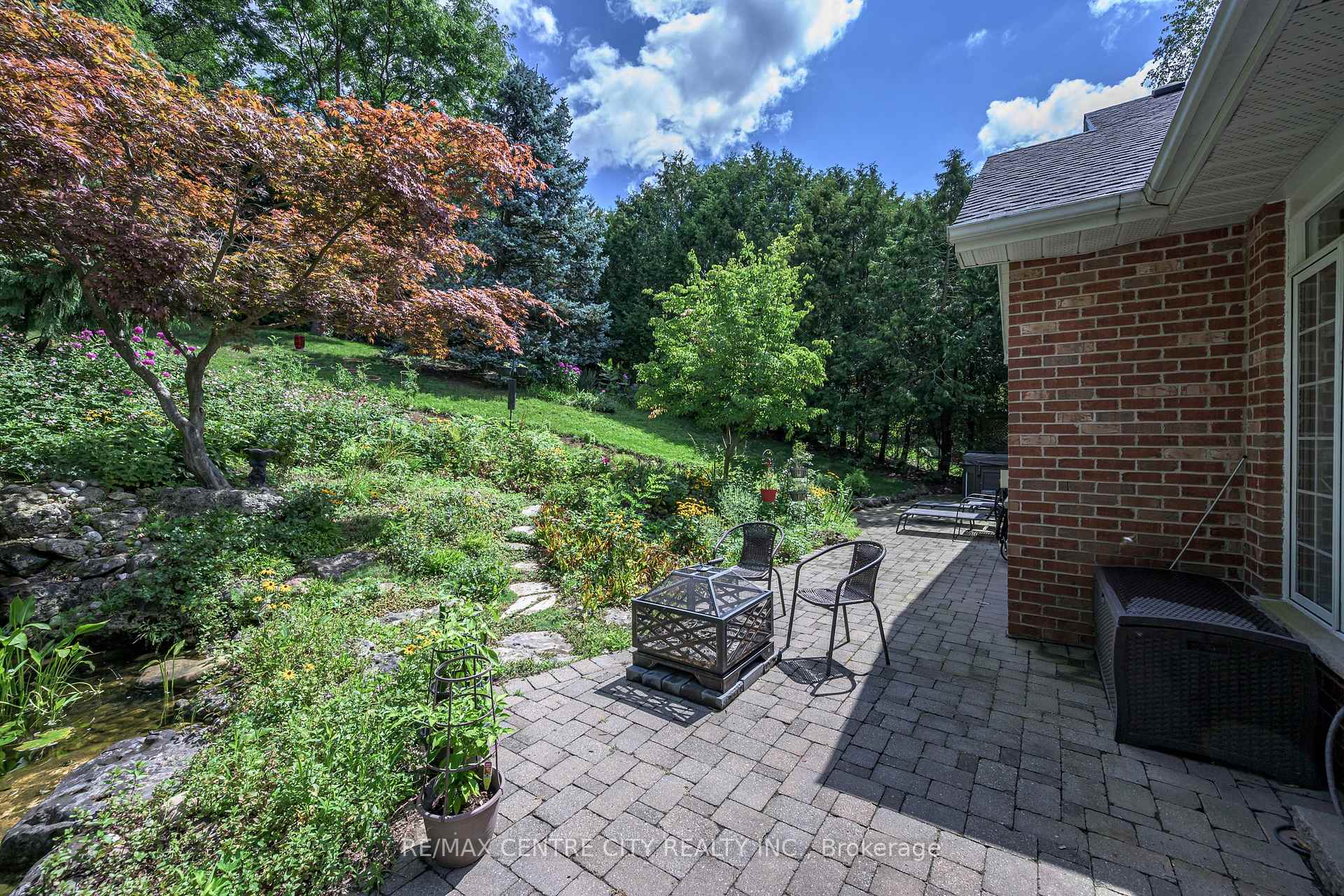 Photo 40 of 176 Optimist Park Drive, London, South K — HOMEH