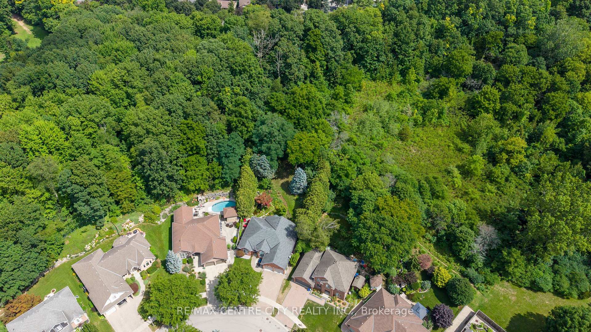 Photo 45 of 176 Optimist Park Drive, London, South K — HOMEH