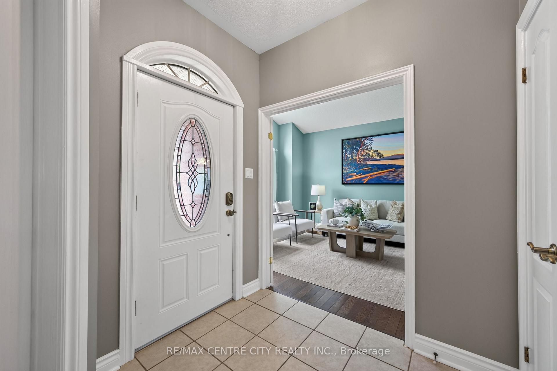 Photo 5 of 176 Optimist Park Drive, London, South K — HOMEH