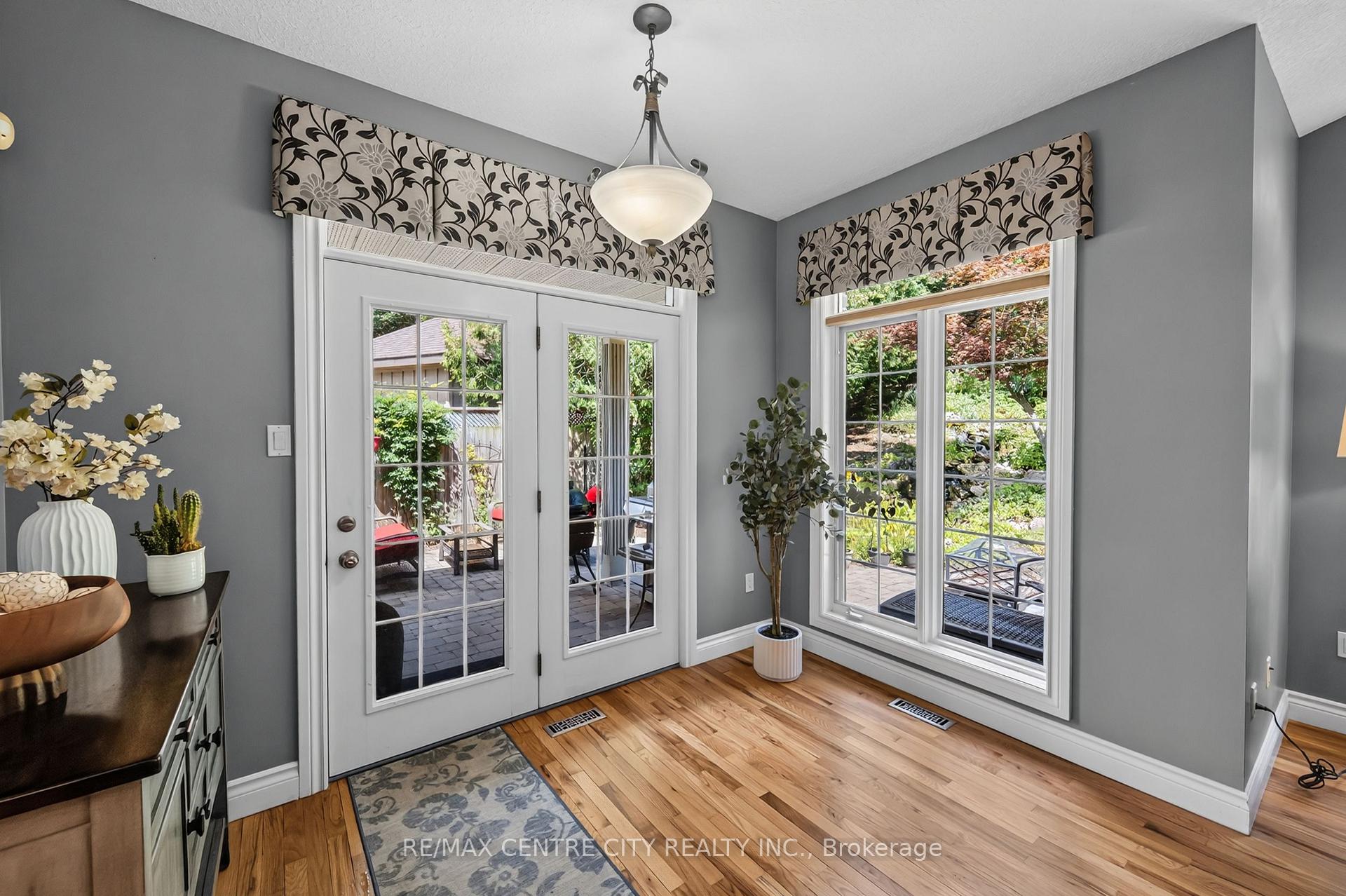 Photo 16 of 176 Optimist Park Drive, London, South K — HOMEH