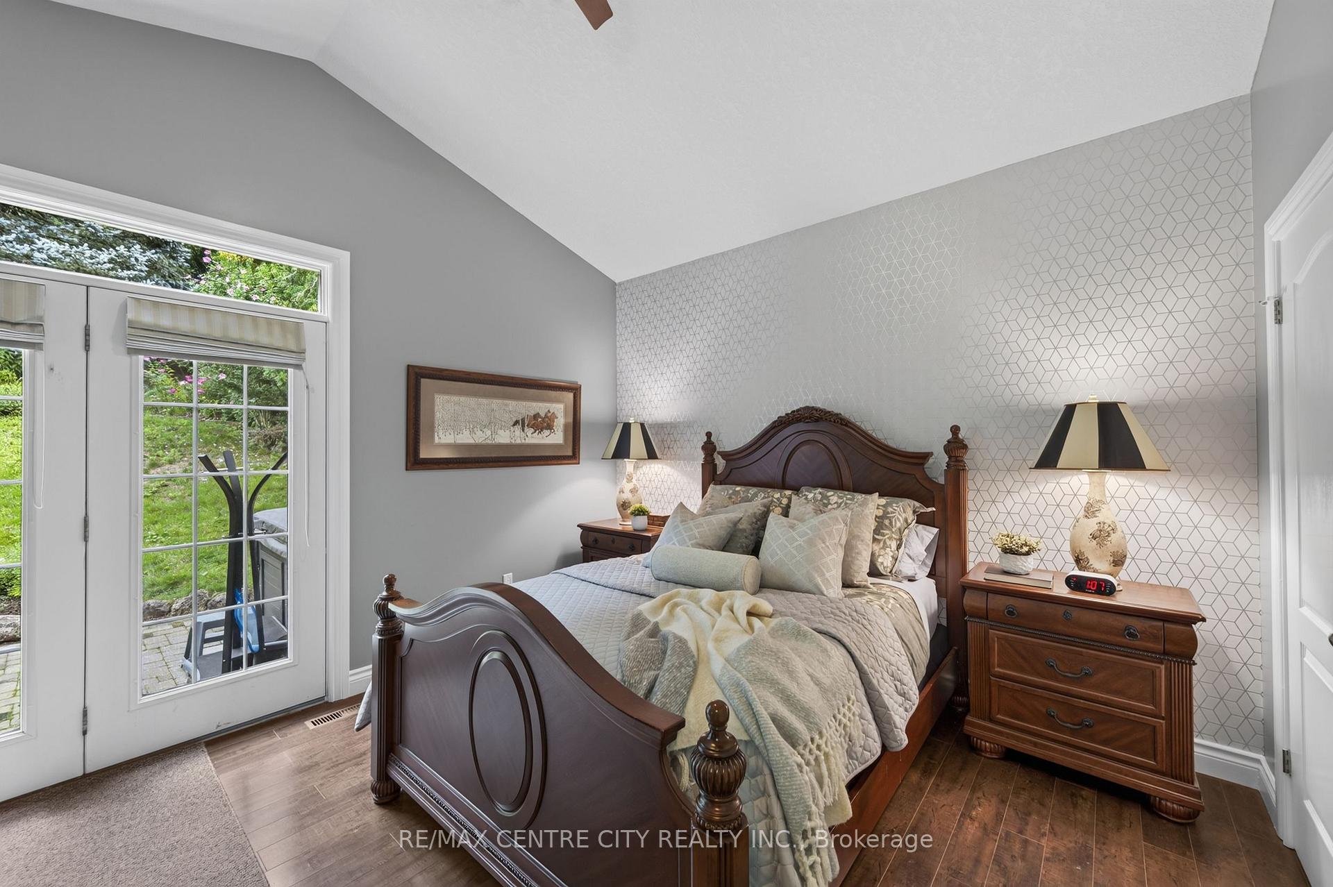 Photo 22 of 176 Optimist Park Drive, London, South K — HOMEH