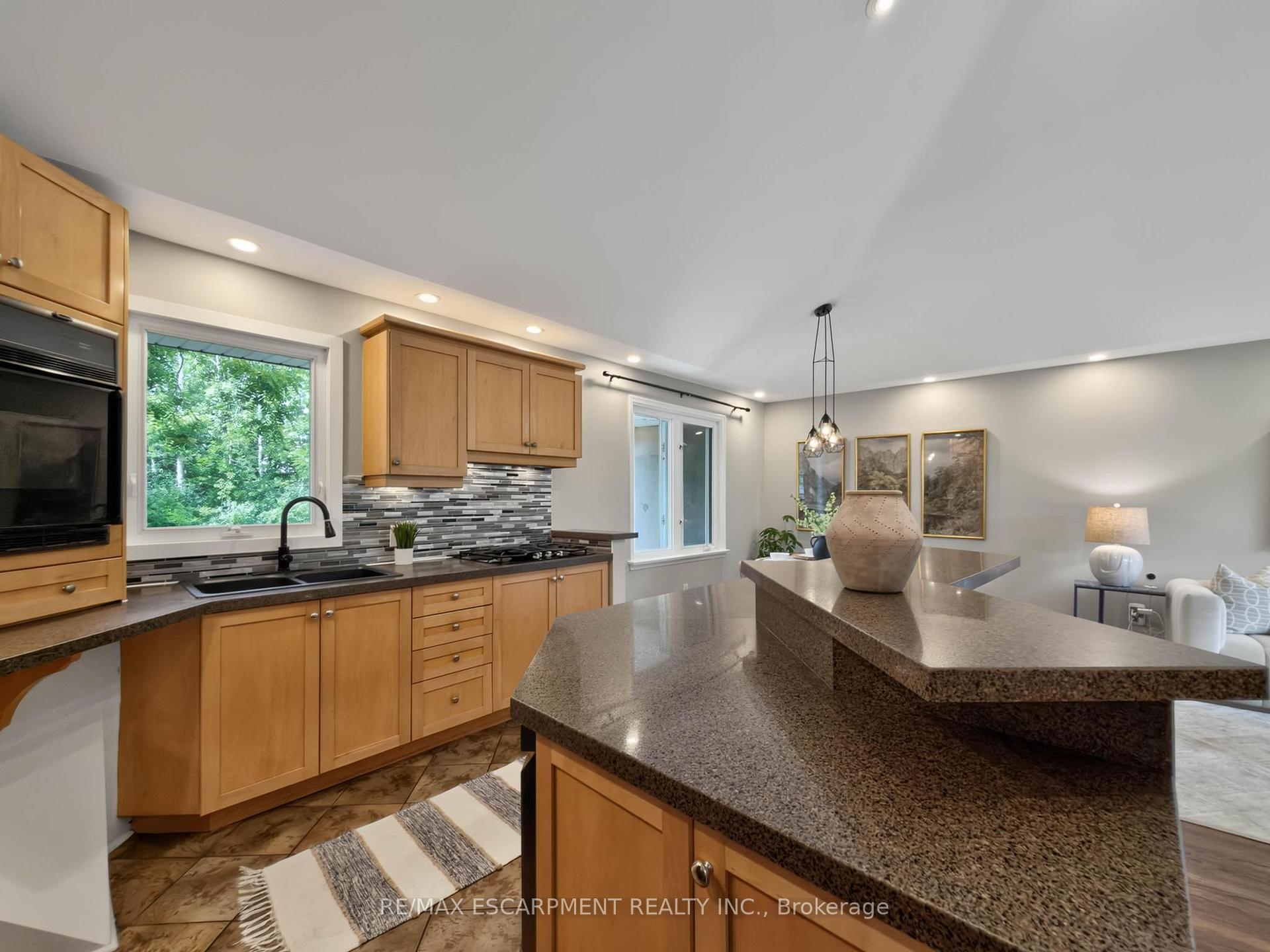 Photo 29 of 1239 Baldwin Drive, Oakville, Morrison — HOMEH