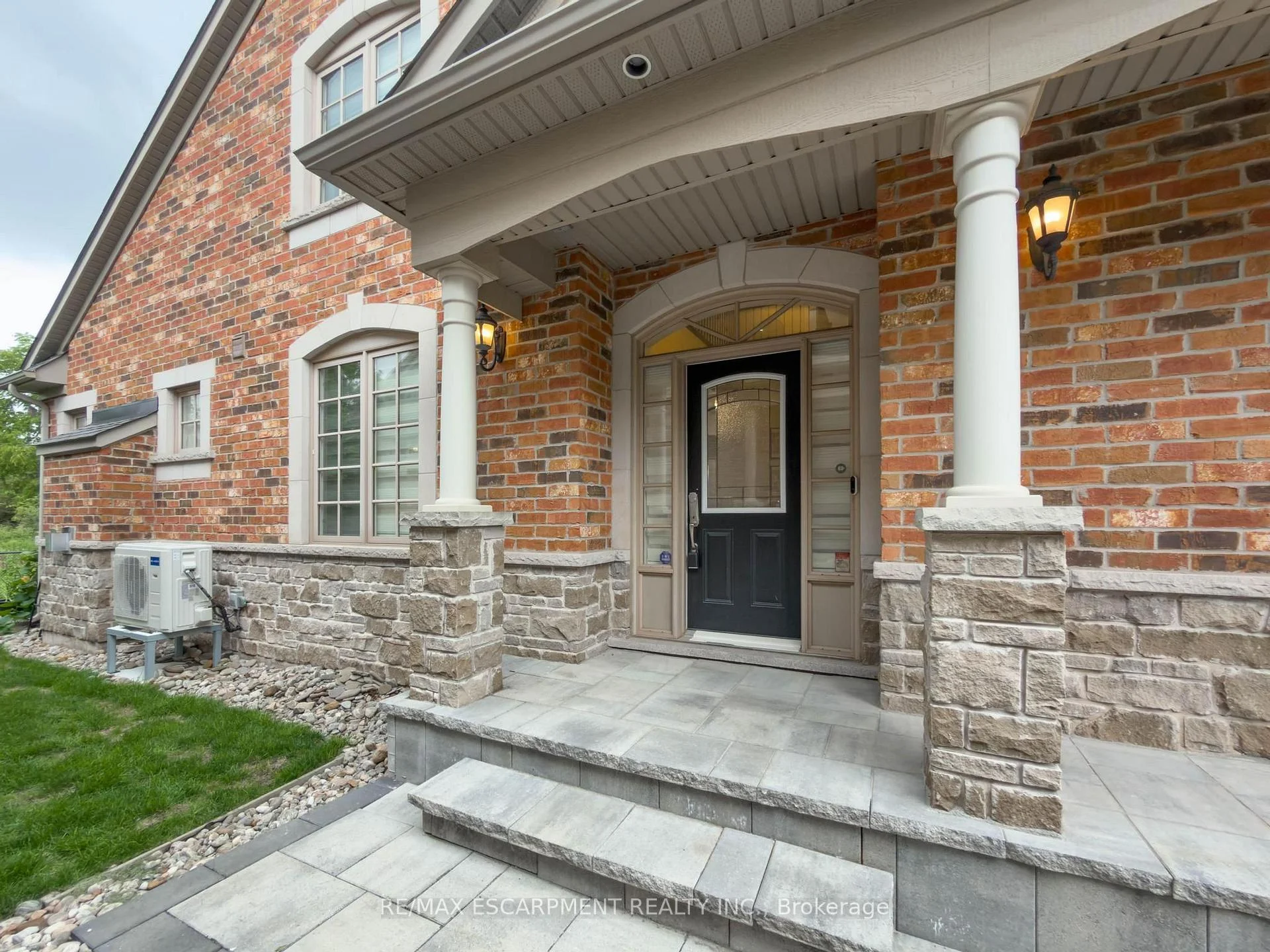 Photo 18 of 1239 Baldwin Drive, Oakville, Morrison — HOMEH