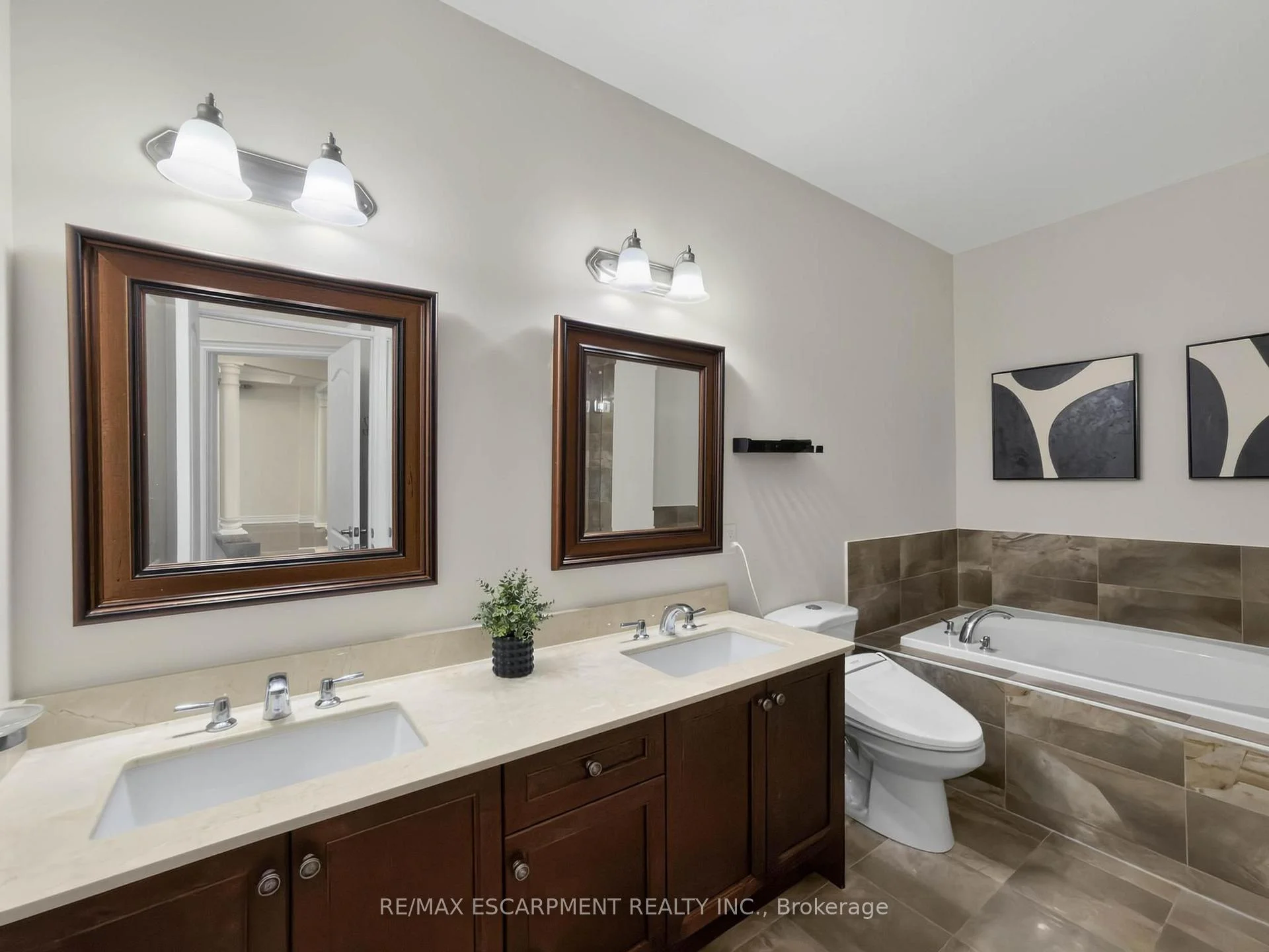 Photo 44 of 1239 Baldwin Drive, Oakville, Morrison — HOMEH