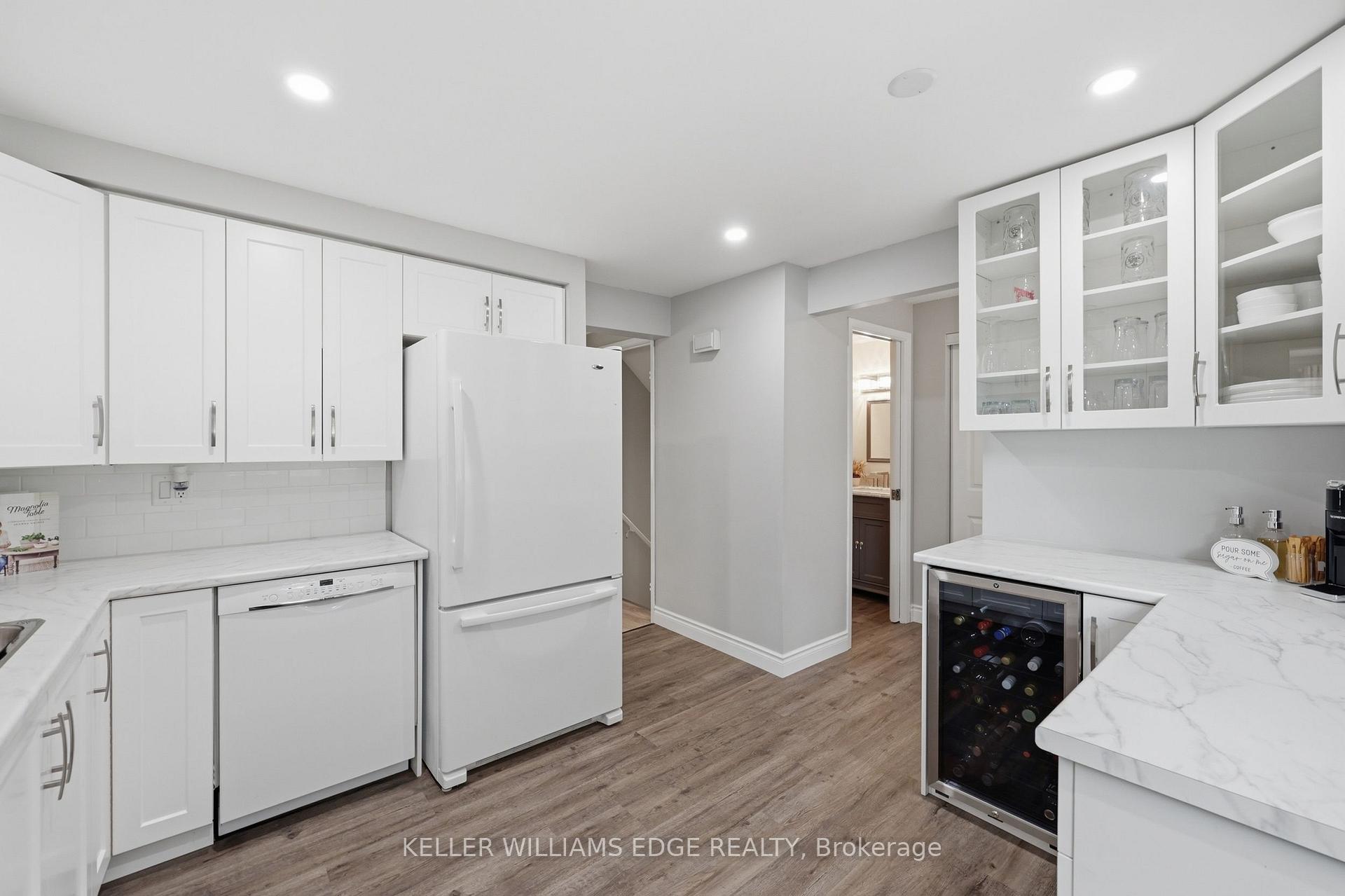 Photo 14 of 25 Flint Drive, Kitchener, Alpine — HOMEH