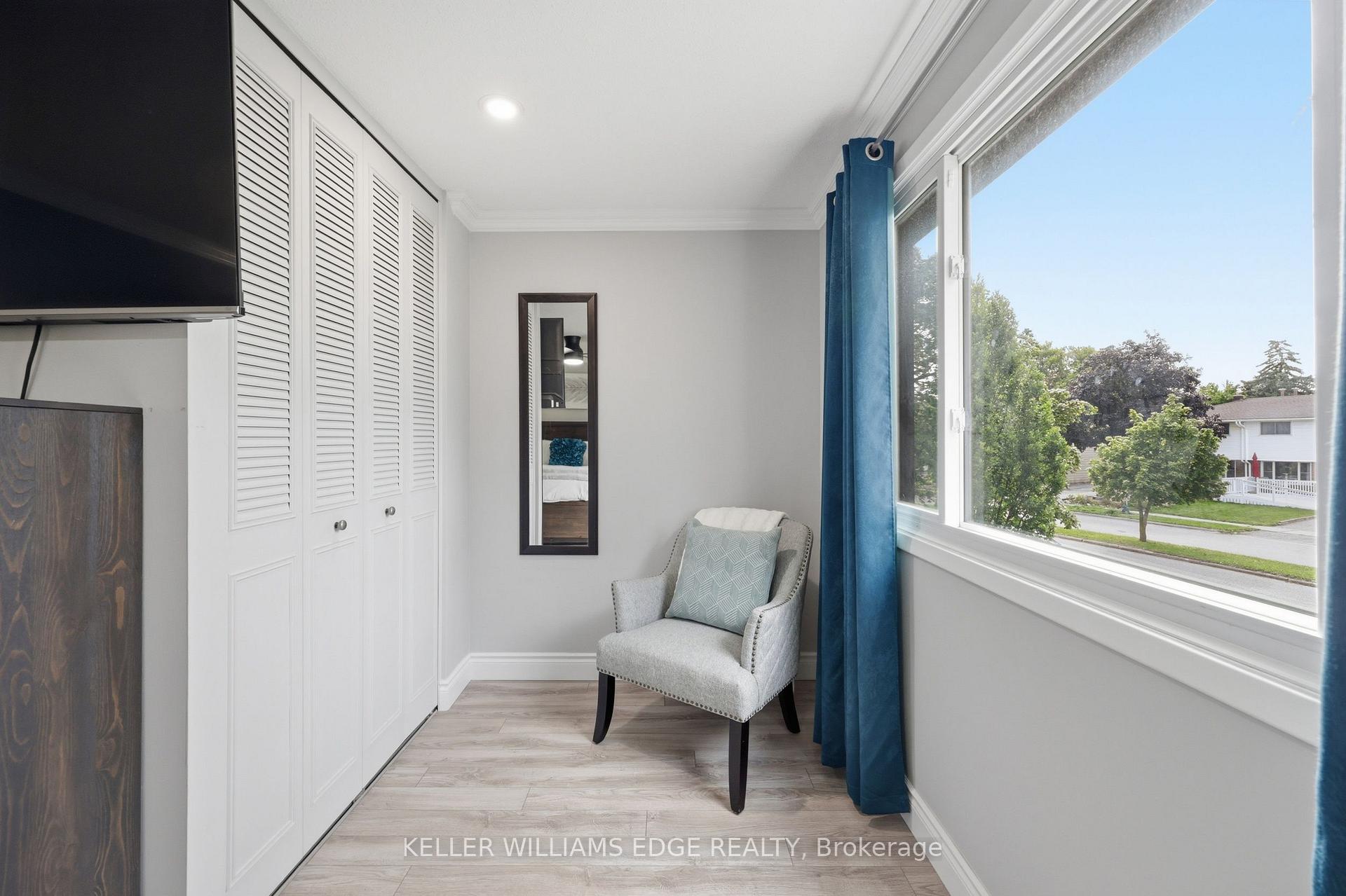 Photo 21 of 25 Flint Drive, Kitchener, Alpine — HOMEH
