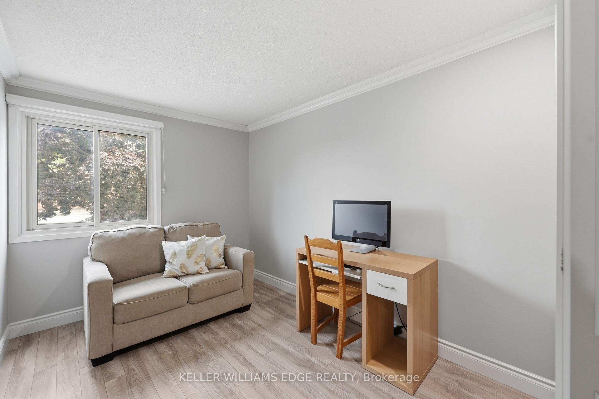 Photo 24 of 25 Flint Drive, Kitchener, Alpine — HOMEH