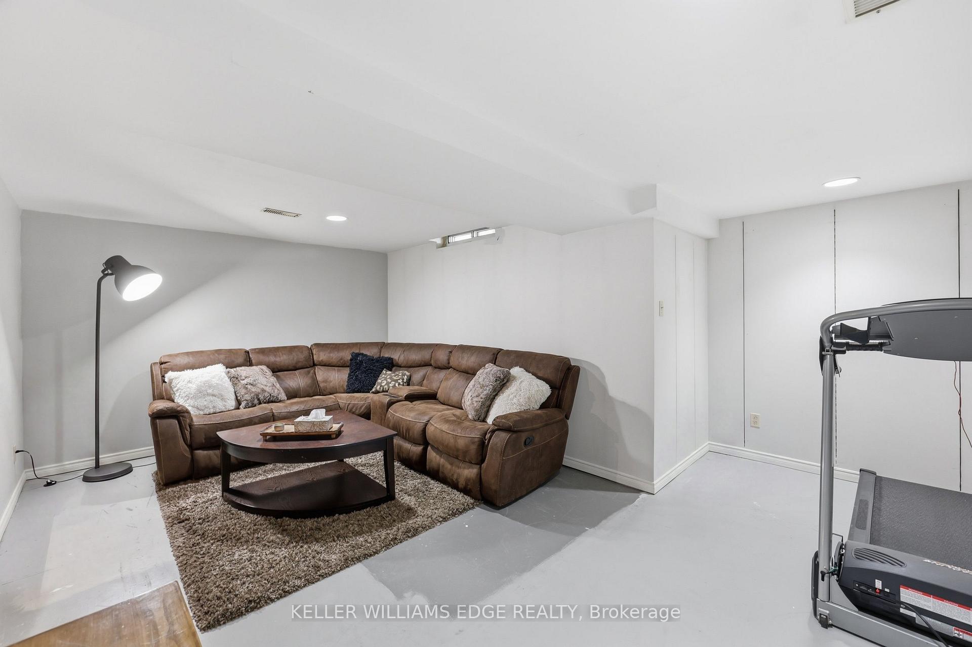 Photo 30 of 25 Flint Drive, Kitchener, Alpine — HOMEH