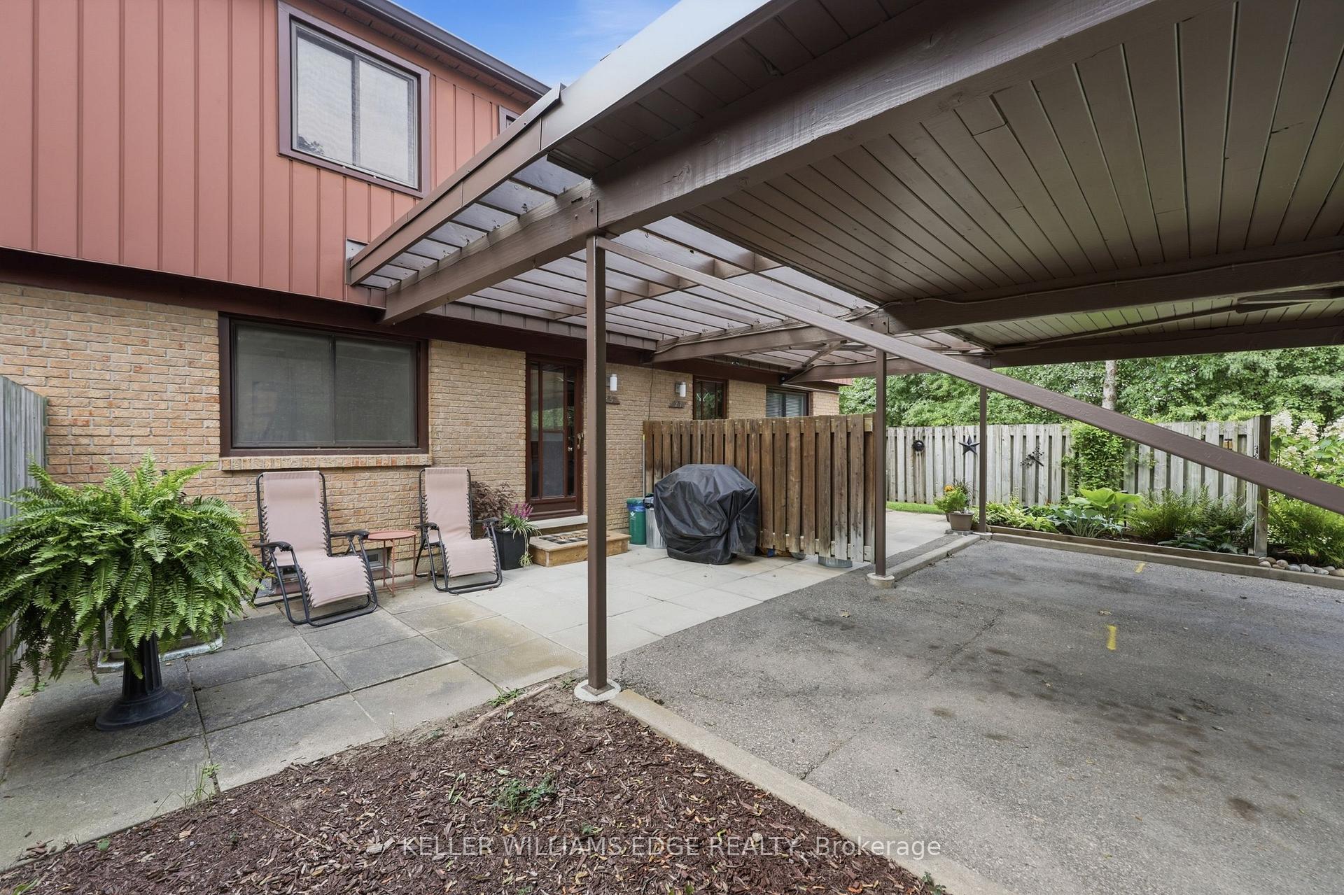 Photo 33 of 25 Flint Drive, Kitchener, Alpine — HOMEH