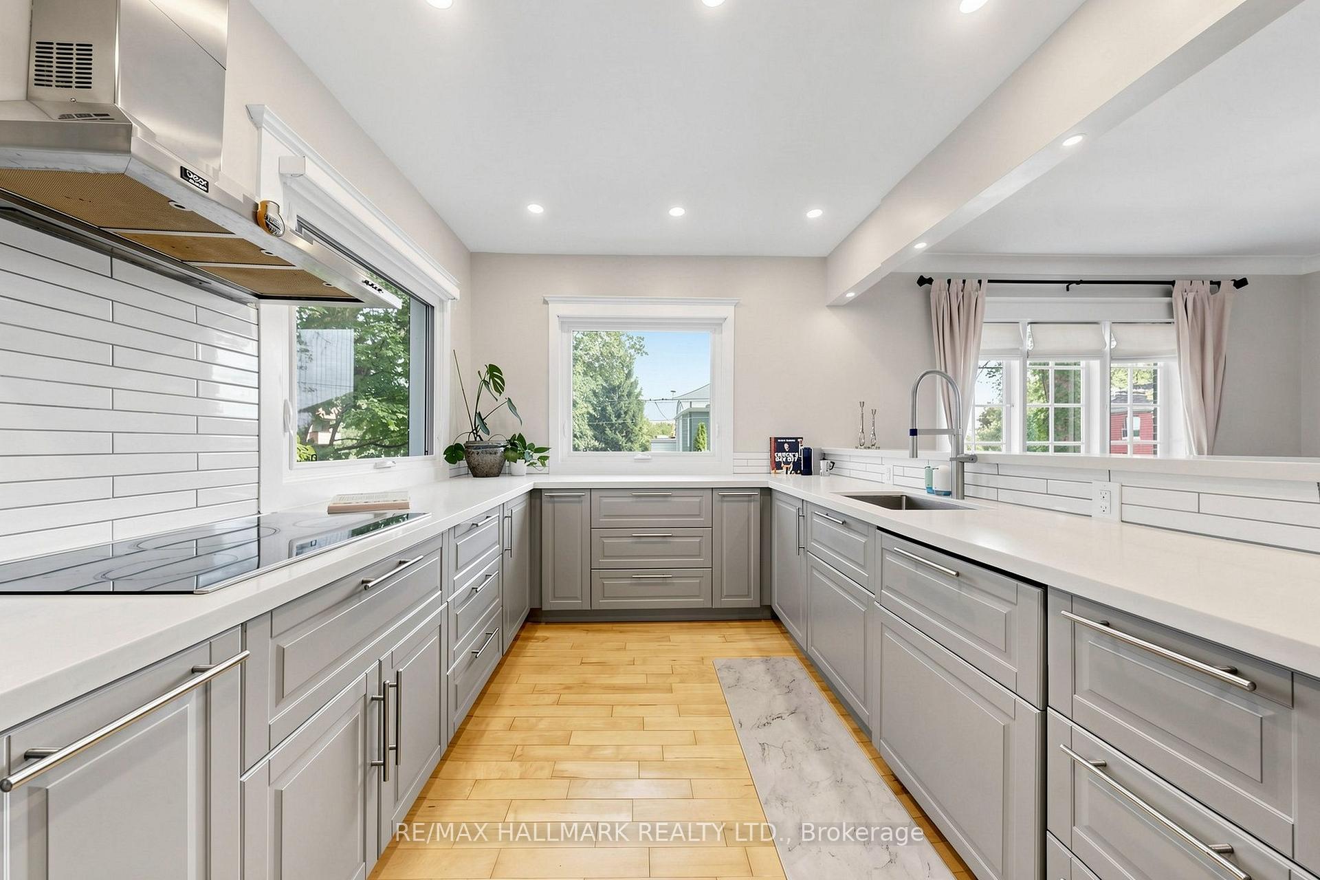 Photo 10 of 47 Glenmore Road, Toronto, Woodbine Corridor — HOMEH