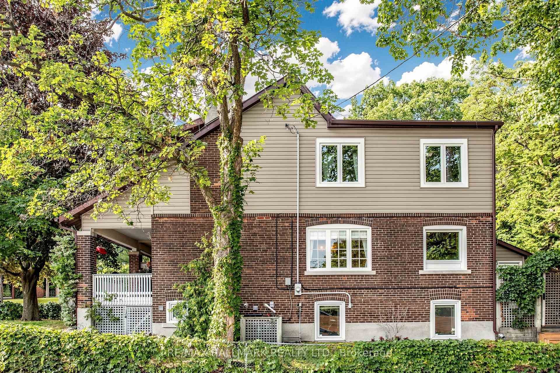 Photo 35 of 47 Glenmore Road, Toronto, Woodbine Corridor — HOMEH