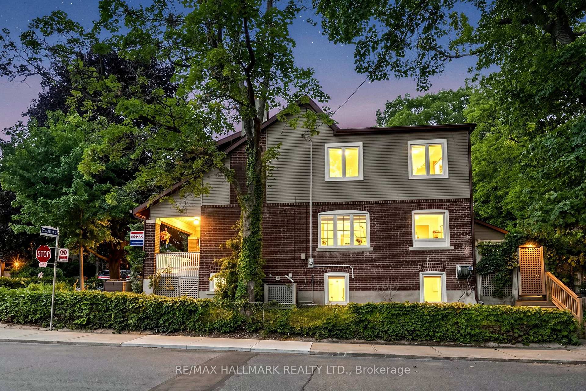 Photo 36 of 47 Glenmore Road, Toronto, Woodbine Corridor — HOMEH