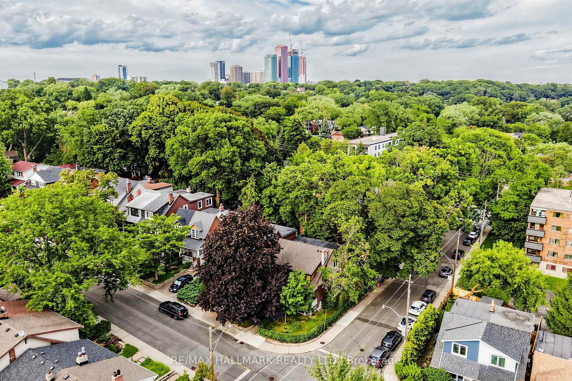 Photo 40 of 47 Glenmore Road, Toronto, Woodbine Corridor — HOMEH