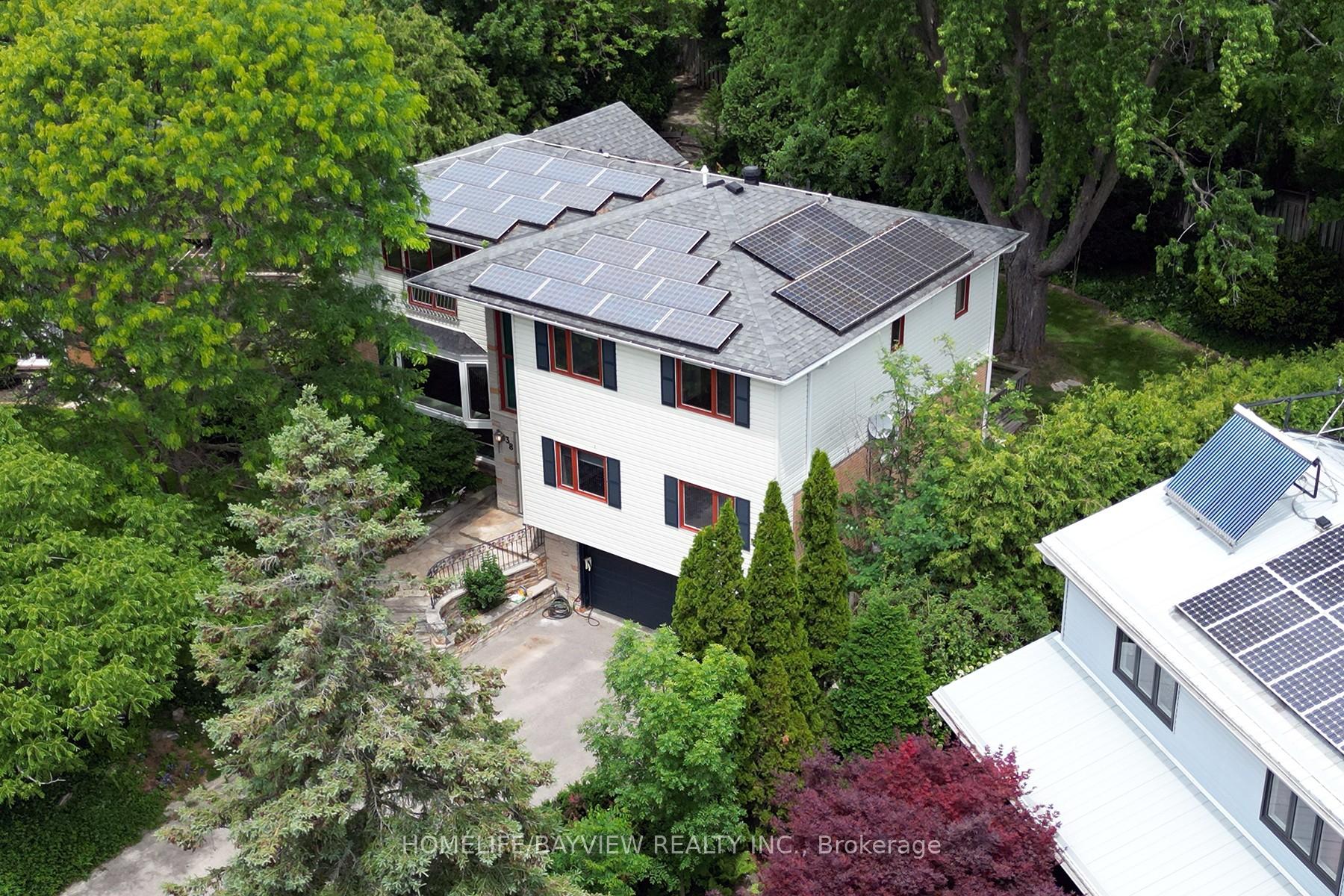 Photo 2 of 38 Christman Court, Markham, Markham Village — HOMEH
