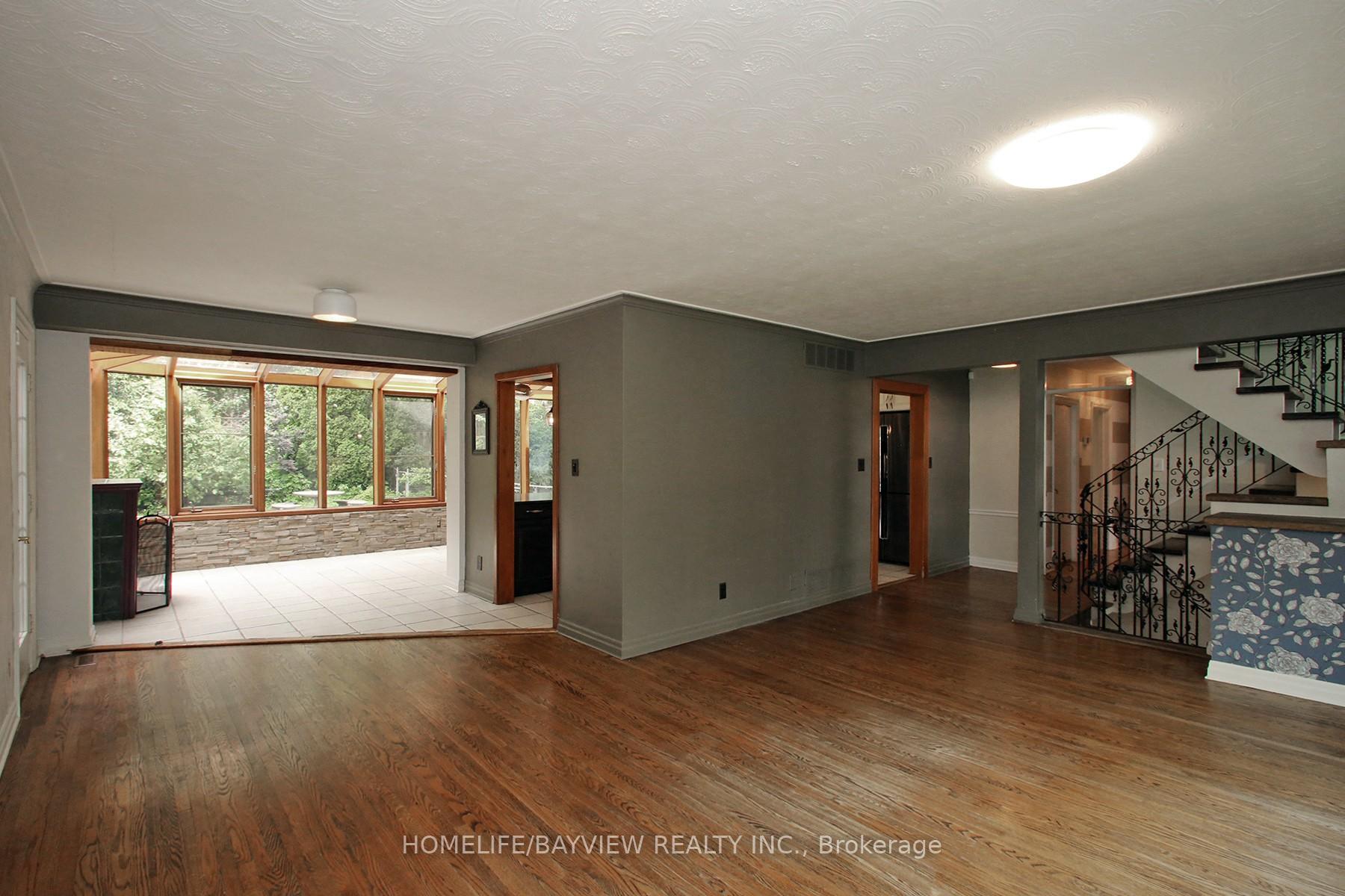 Photo 6 of 38 Christman Court, Markham, Markham Village — HOMEH