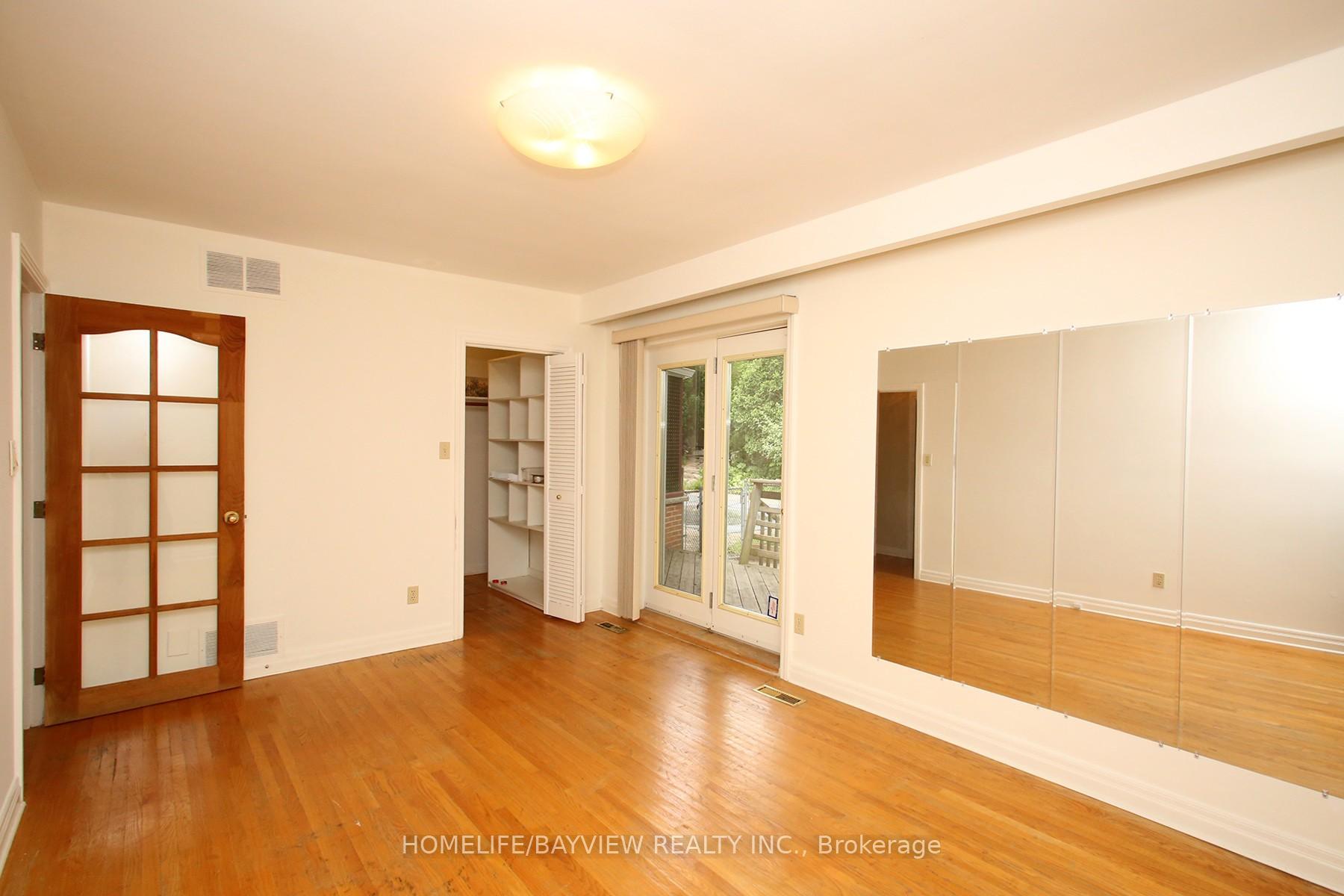 Photo 12 of 38 Christman Court, Markham, Markham Village — HOMEH