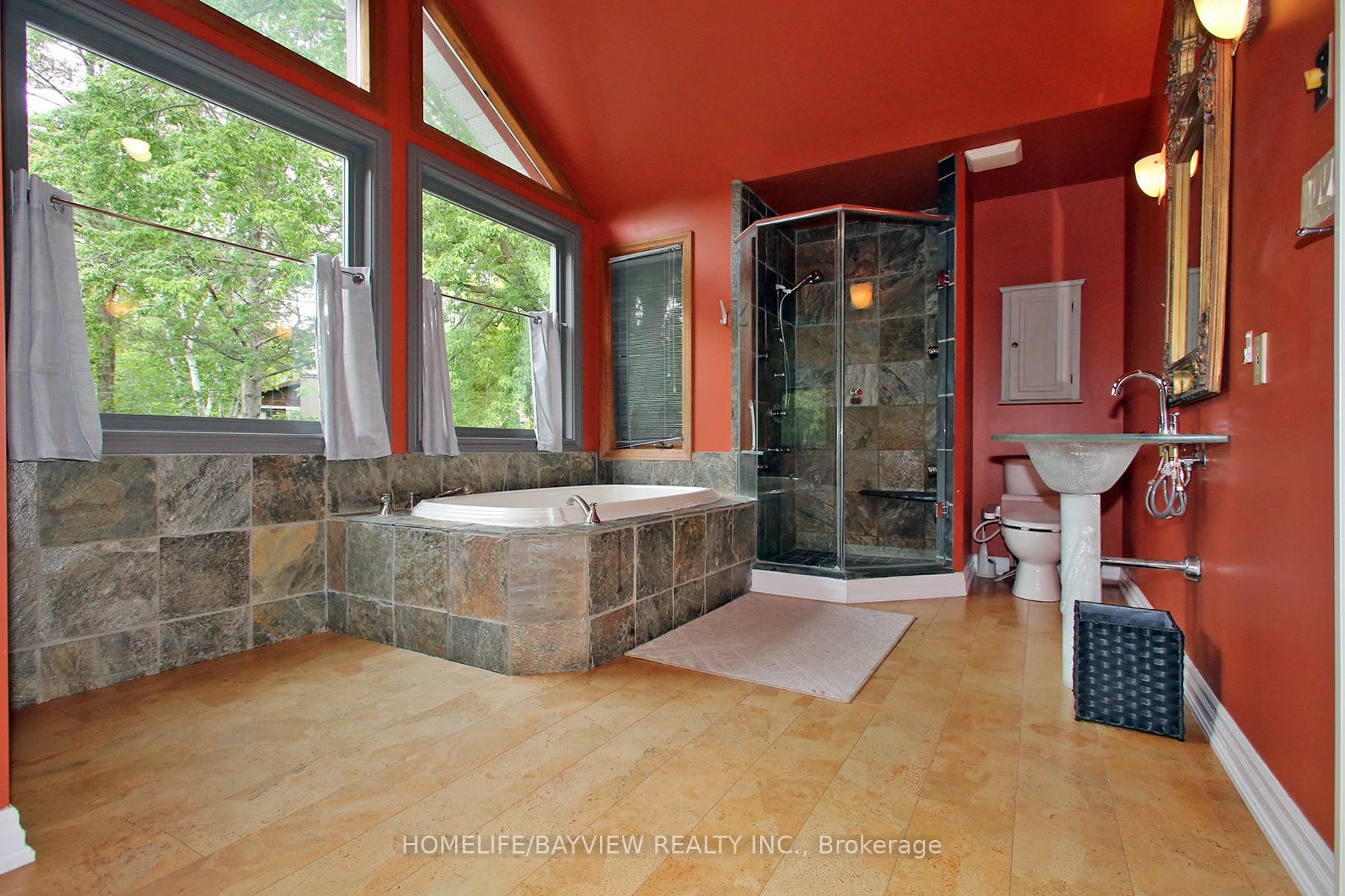 Photo 18 of 38 Christman Court, Markham, Markham Village — HOMEH
