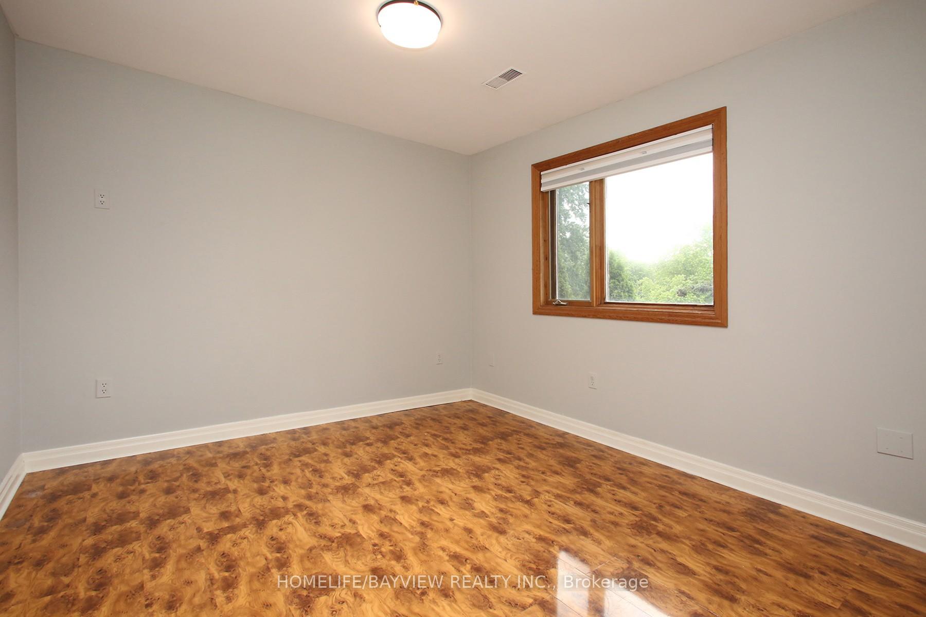 Photo 22 of 38 Christman Court, Markham, Markham Village — HOMEH