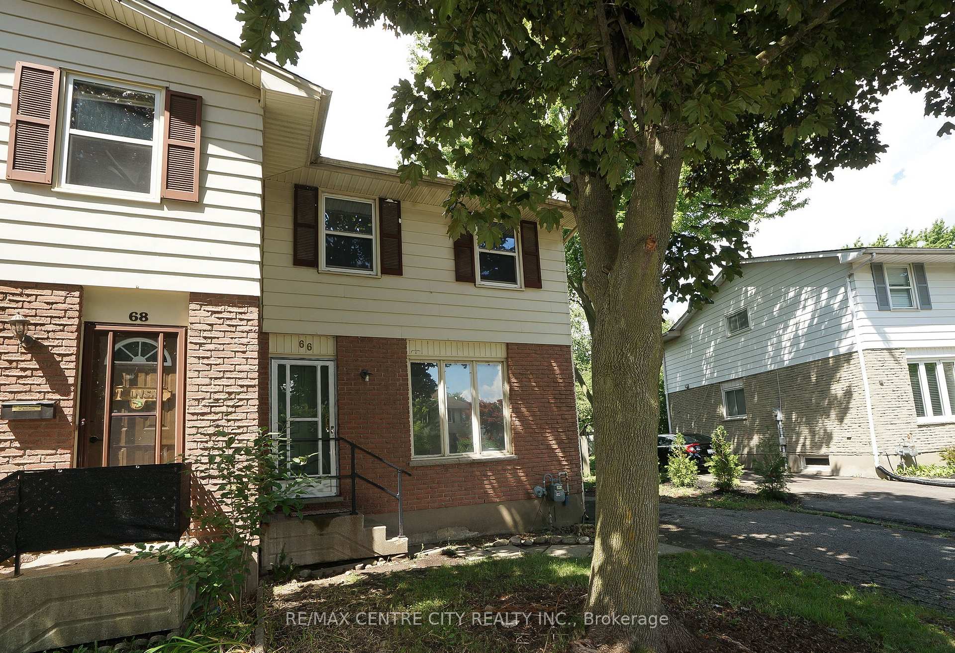 Front of 66 Inverary Road