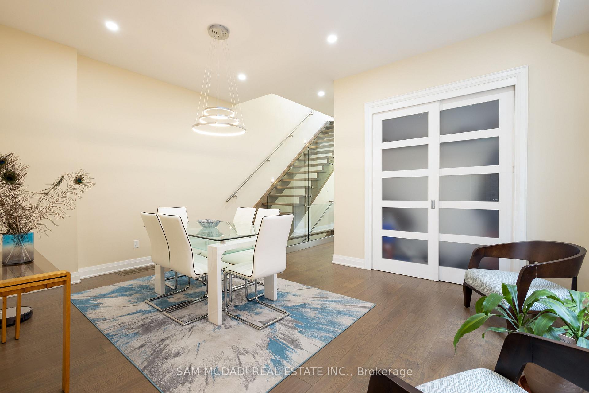 Photo 4 of 35A Broadview Avenue, Mississauga, Port Credit — HOMEH