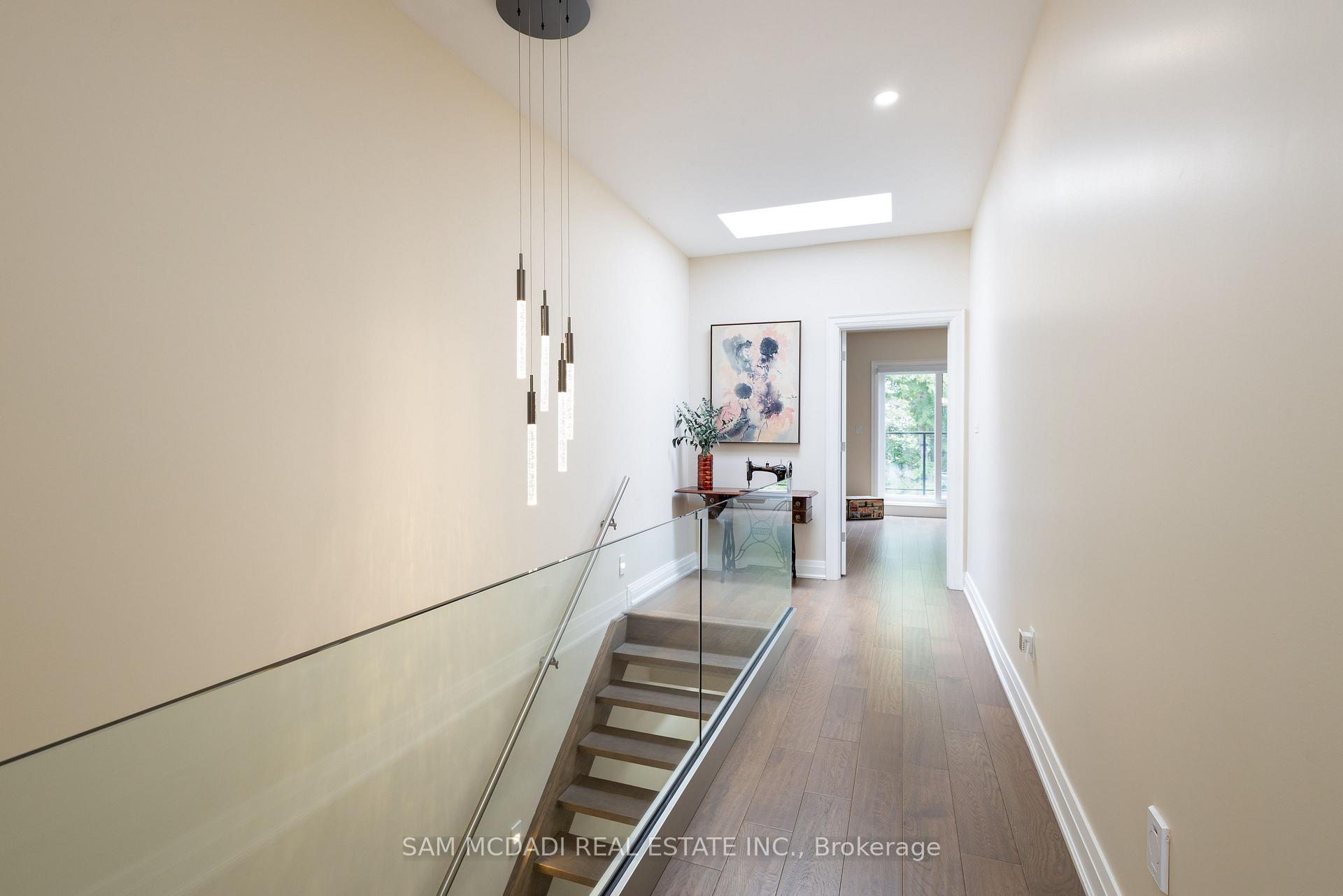 Photo 10 of 35A Broadview Avenue, Mississauga, Port Credit — HOMEH