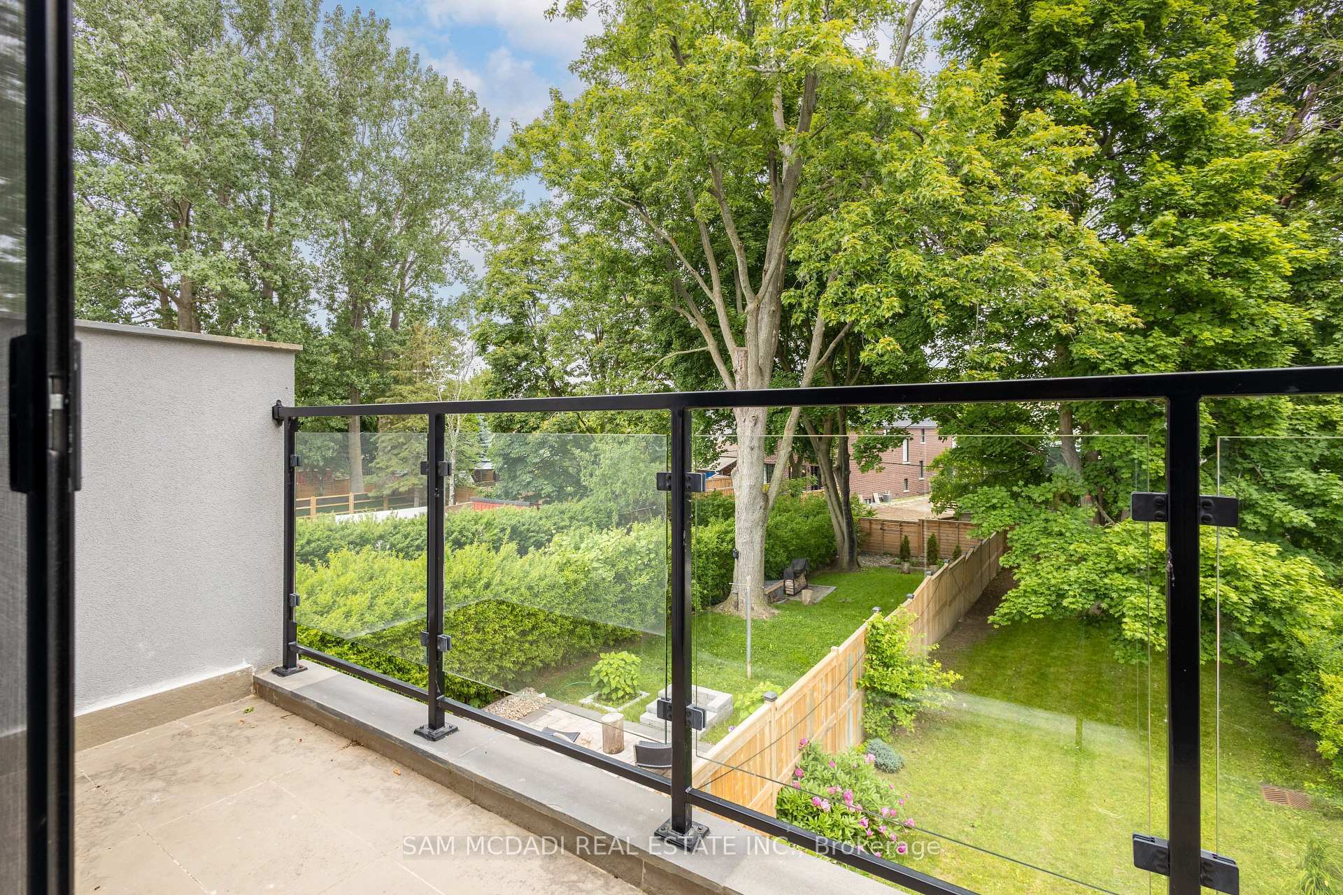 Photo 12 of 35A Broadview Avenue, Mississauga, Port Credit — HOMEH