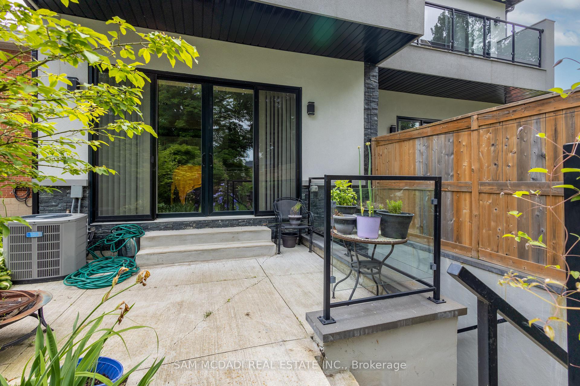Photo 25 of 35A Broadview Avenue, Mississauga, Port Credit — HOMEH