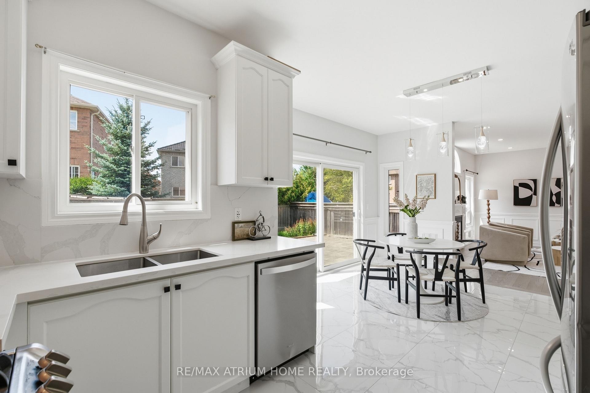 Photo 17 of 526 Mavrinac Boulevard, Aurora, Bayview Northeast — HOMEH