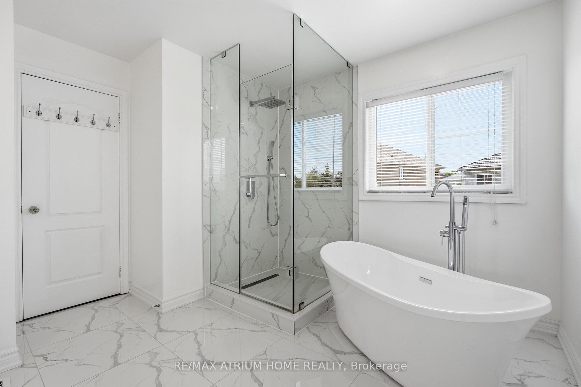 Photo 25 of 526 Mavrinac Boulevard, Aurora, Bayview Northeast — HOMEH