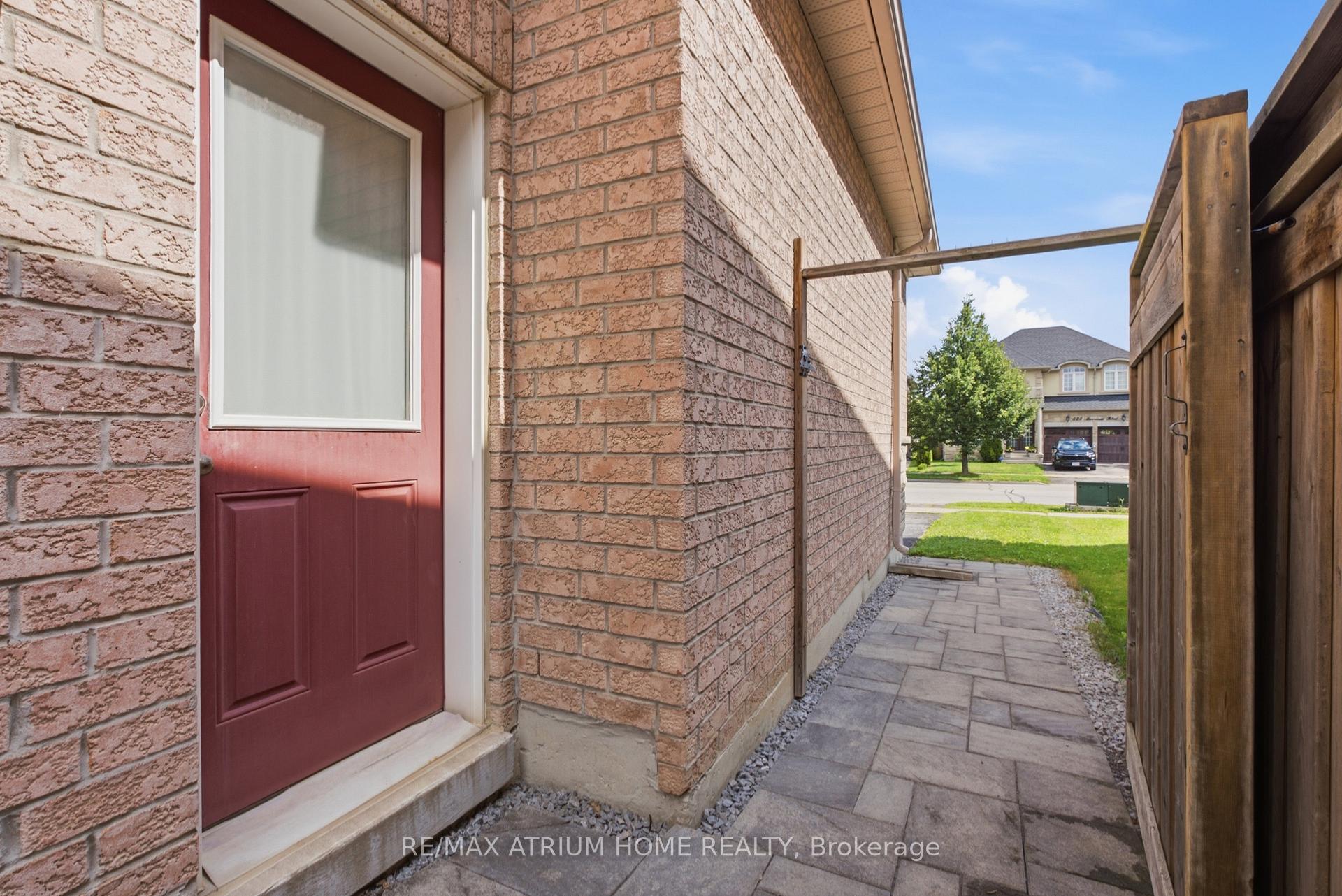 Photo 36 of 526 Mavrinac Boulevard, Aurora, Bayview Northeast — HOMEH