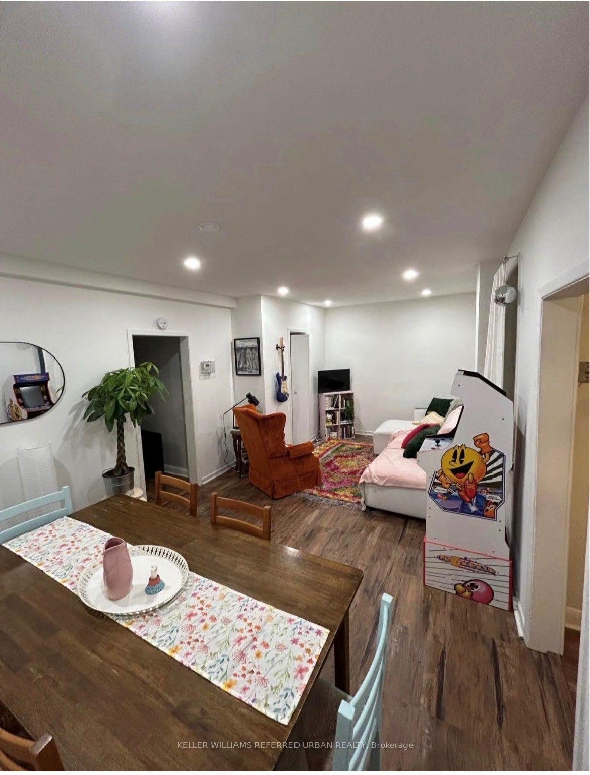 Photo 3 of Unit Main floor, 9 Clinton Place, Toronto, Palmerston-Little Italy — HOMEH