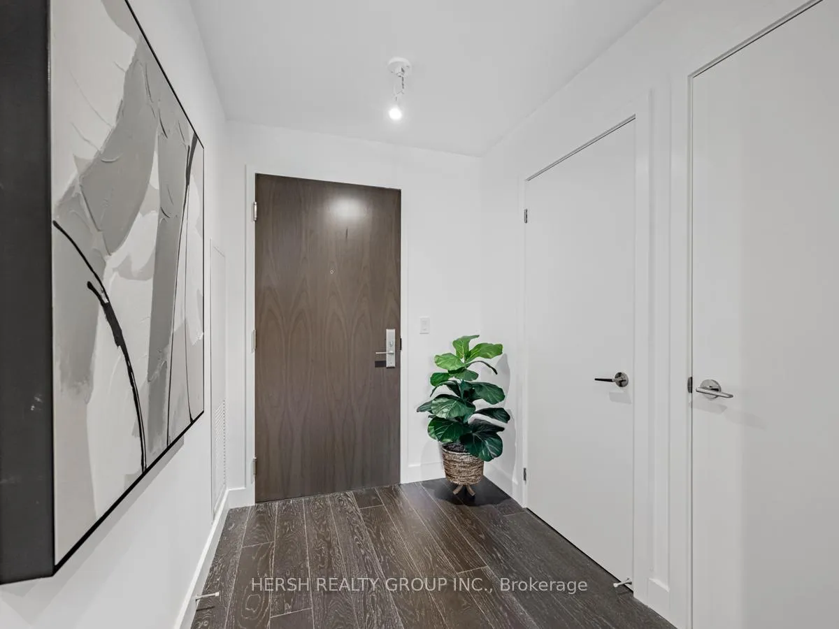 Front of Unit 310, 160 Kingsway Crescent