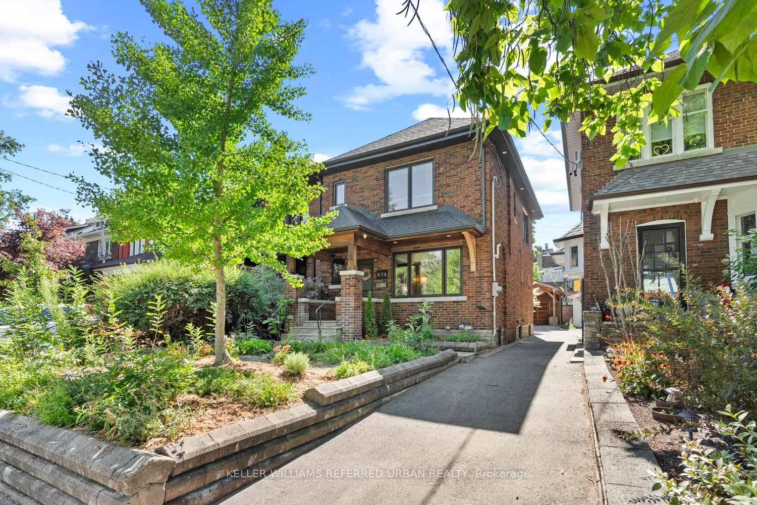 Front of 474 Armadale Avenue