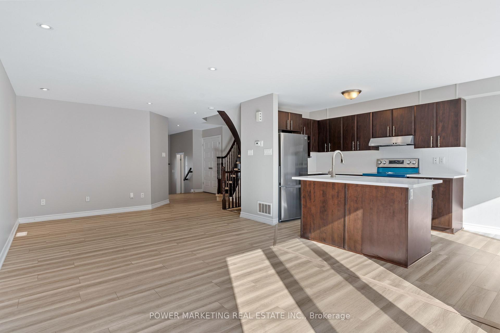 Photo 6 of 245 Silvermoon Crescent, Ottawa, Avalon East — HOMEH