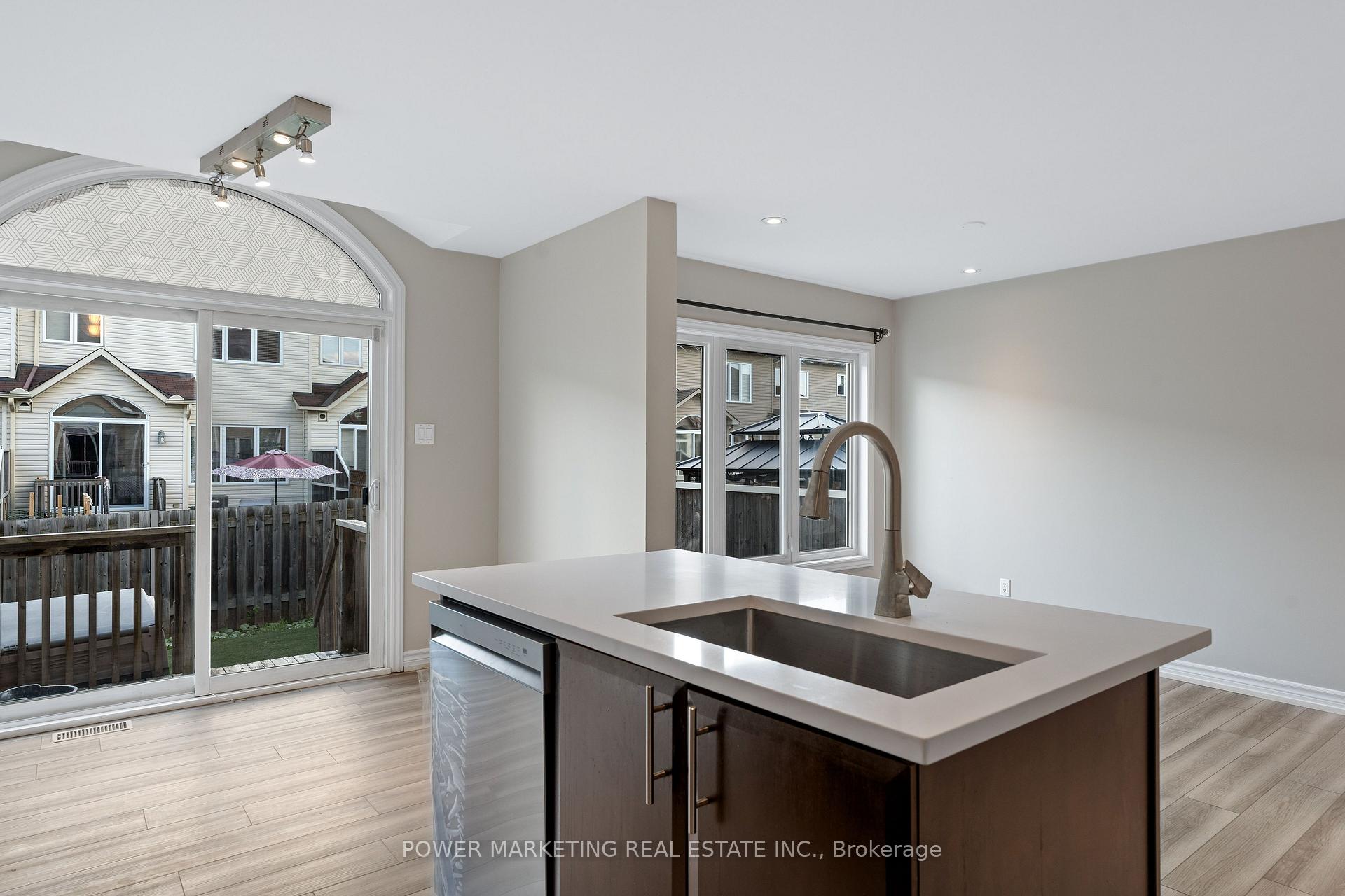 Photo 11 of 245 Silvermoon Crescent, Ottawa, Avalon East — HOMEH