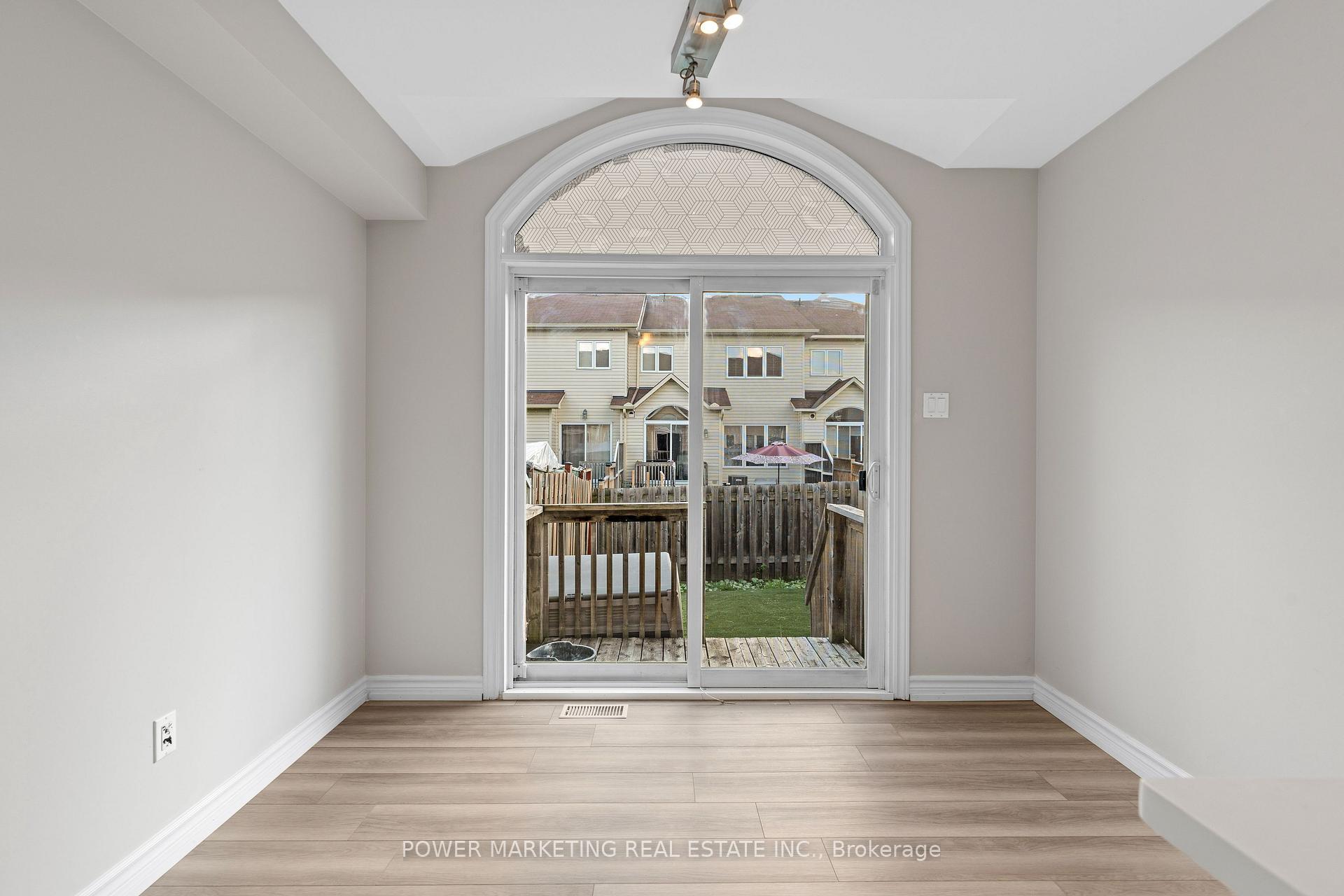 Photo 12 of 245 Silvermoon Crescent, Ottawa, Avalon East — HOMEH