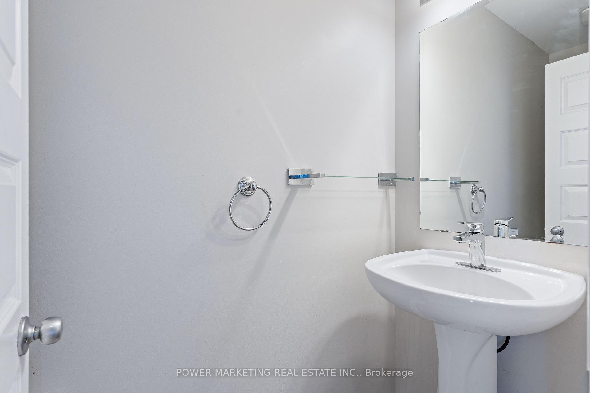 Photo 14 of 245 Silvermoon Crescent, Ottawa, Avalon East — HOMEH