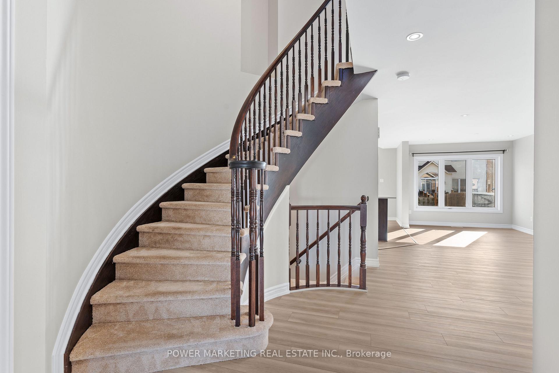 Photo 15 of 245 Silvermoon Crescent, Ottawa, Avalon East — HOMEH