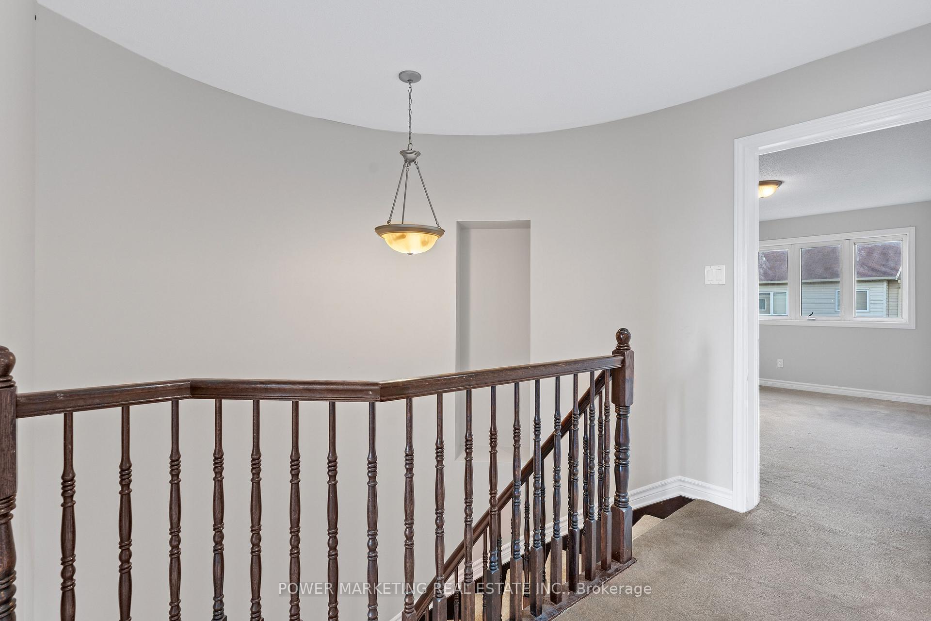 Photo 16 of 245 Silvermoon Crescent, Ottawa, Avalon East — HOMEH