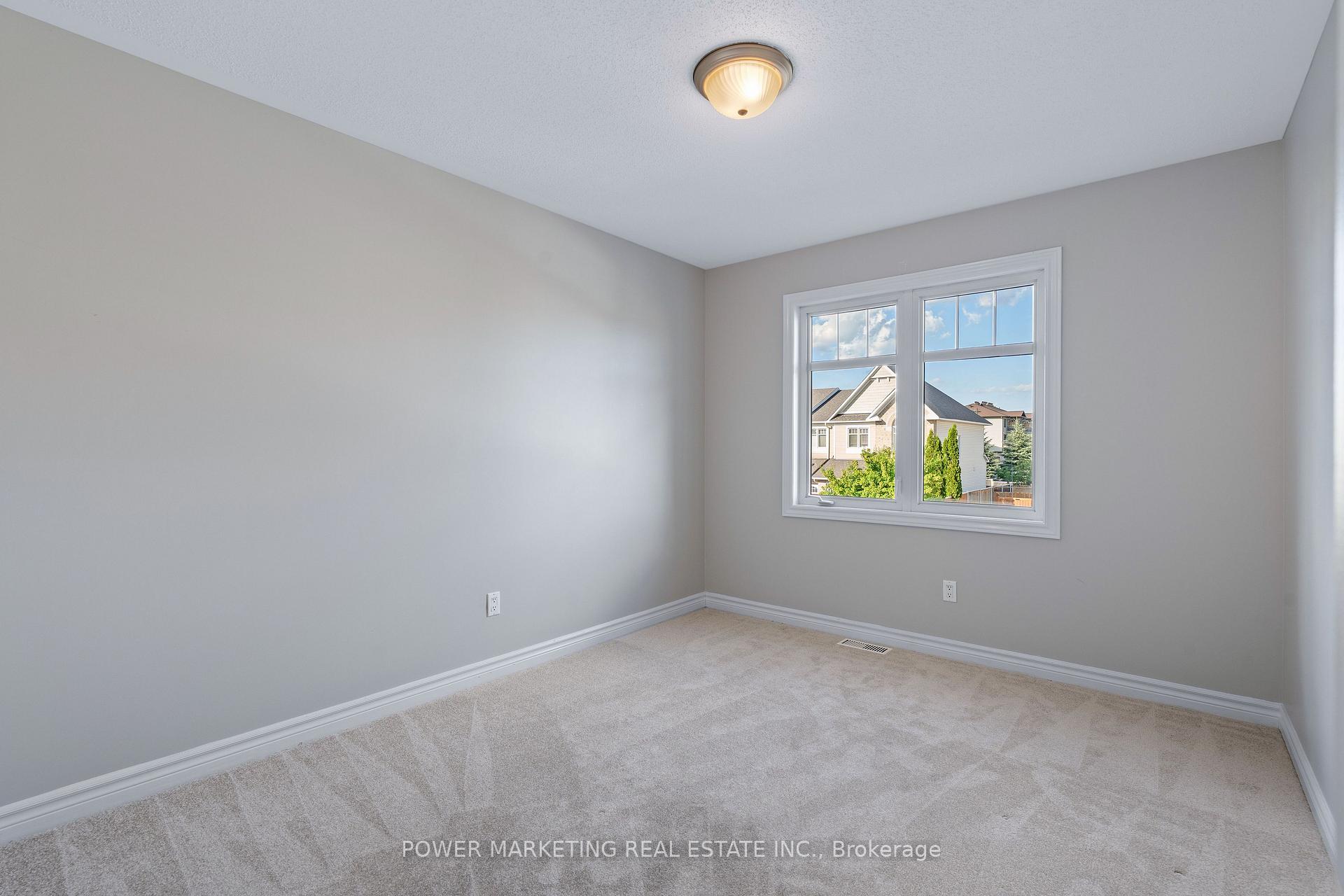 Photo 23 of 245 Silvermoon Crescent, Ottawa, Avalon East — HOMEH