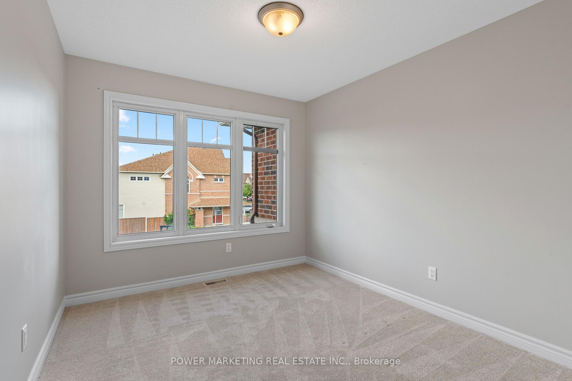 Photo 26 of 245 Silvermoon Crescent, Ottawa, Avalon East — HOMEH