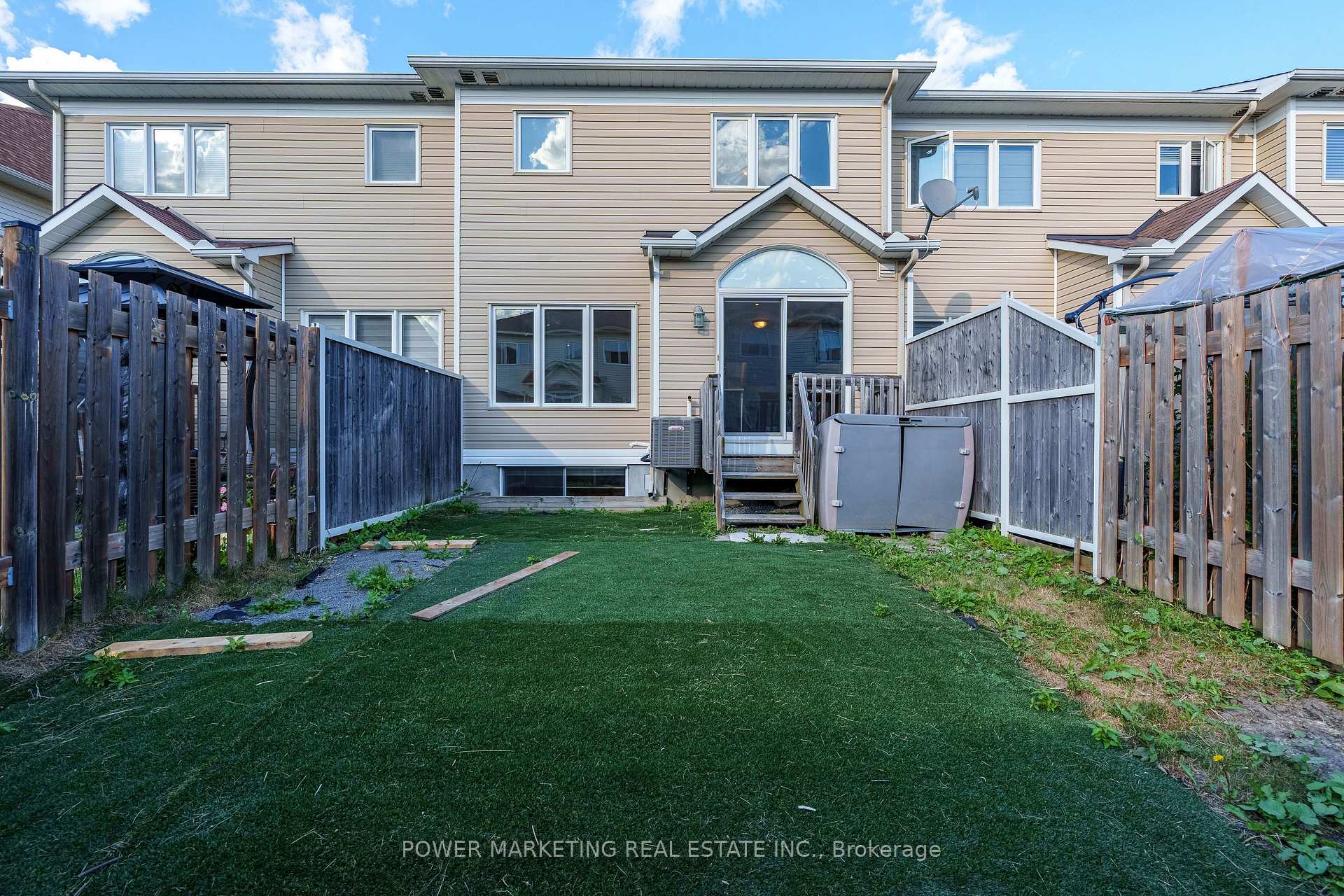 Photo 35 of 245 Silvermoon Crescent, Ottawa, Avalon East — HOMEH