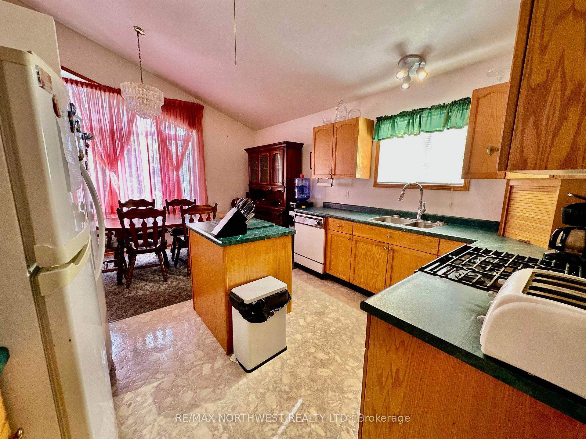 Photo 6 of 1308 Eighth Street North, Kenora, Evergreen — HOMEH