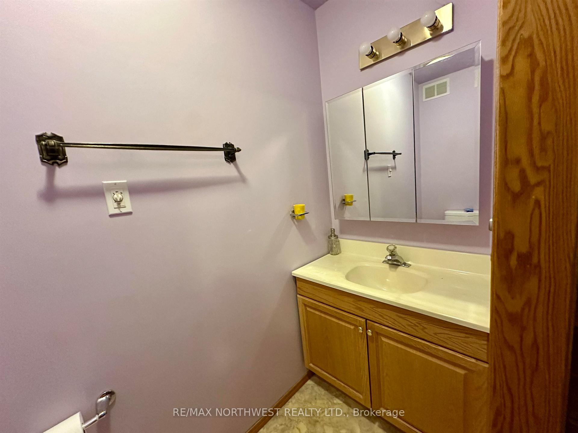Photo 13 of 1308 Eighth Street North, Kenora, Evergreen — HOMEH
