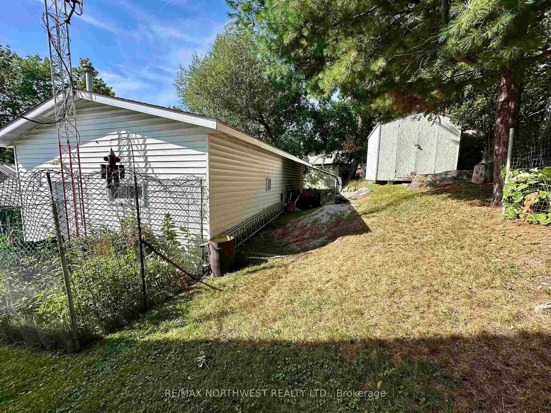 Photo 29 of 1308 Eighth Street North, Kenora, Evergreen — HOMEH
