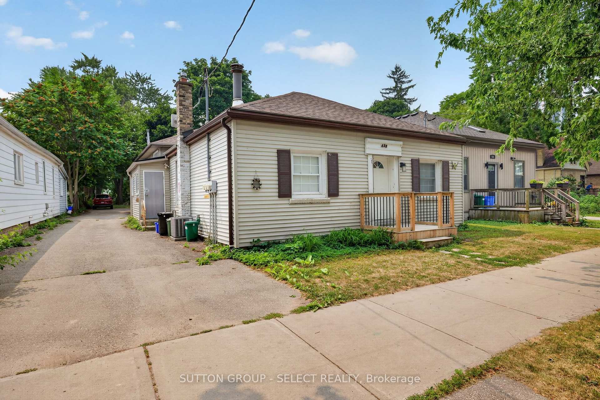 Photo 2 of 433 South Street, London, East K — HOMEH